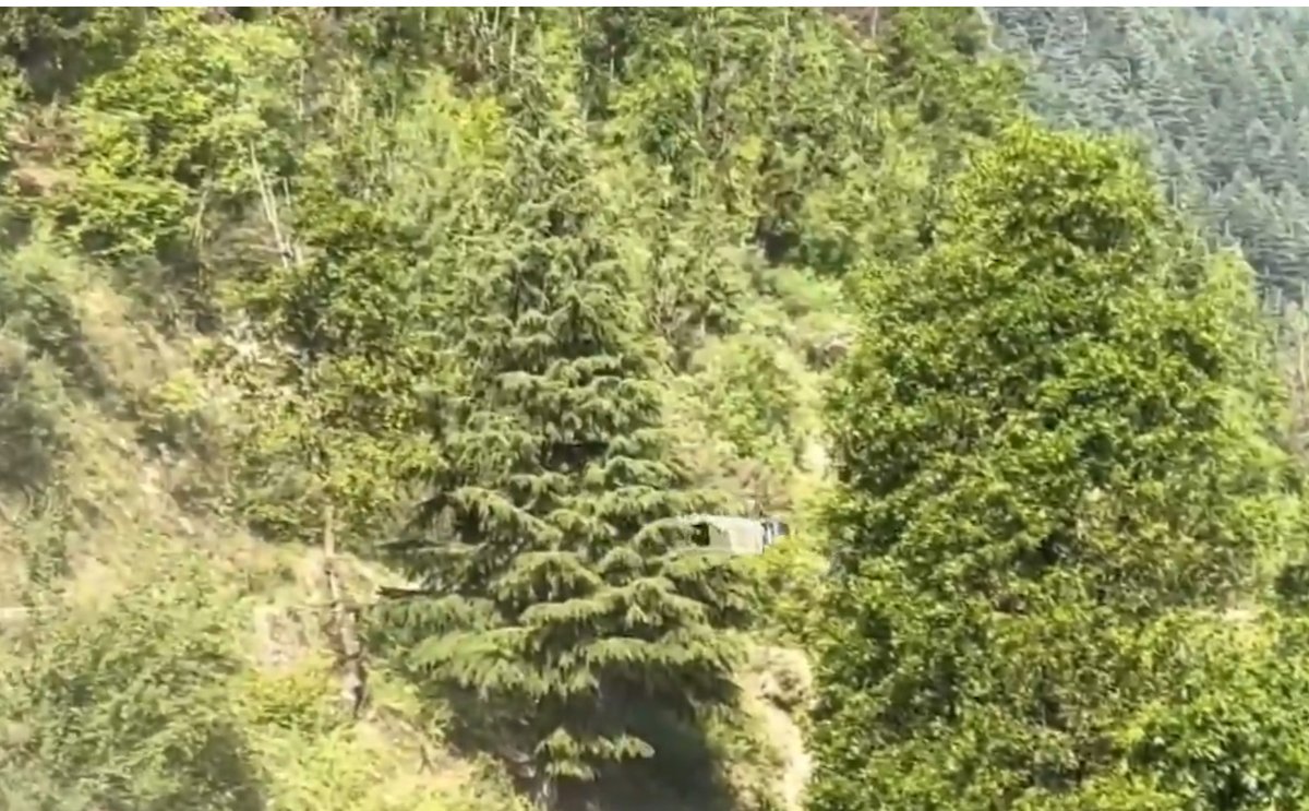 GulistanNewsTV's tweet photo. Jammu and Kashmir: Cordon and search operation (CASO) by security forces underway on second day in Kishtwar.
#KishtwarCASO #SecurityForces #JammuAndKashmir #CounterTerrorOps #Chatroo #Singhpora #KishtwarUpdates #BreakingNews #CASO #SecurityAlert https://t.co/QN5ylf79wG