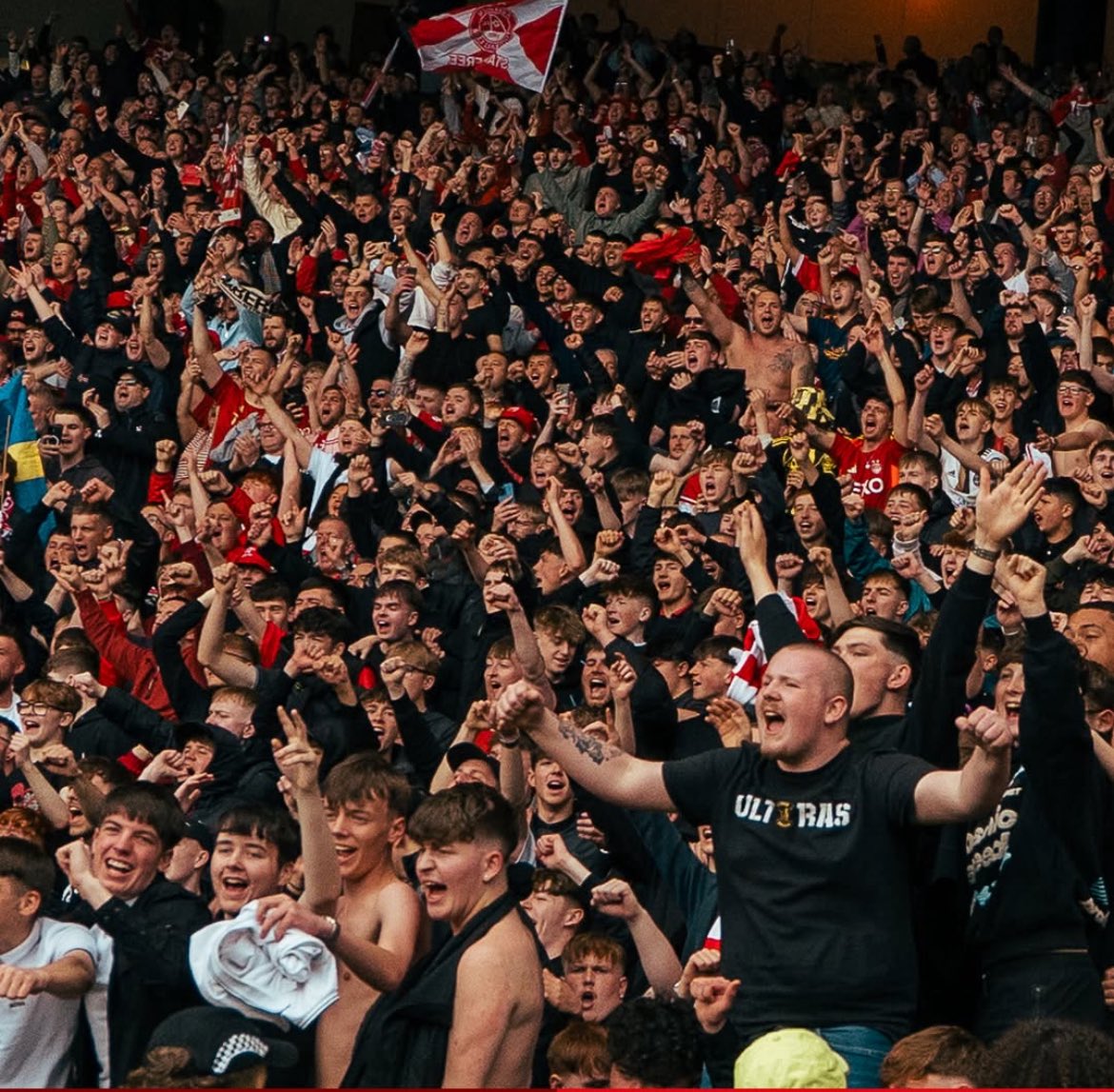 Red Tinted Glasses tweet media