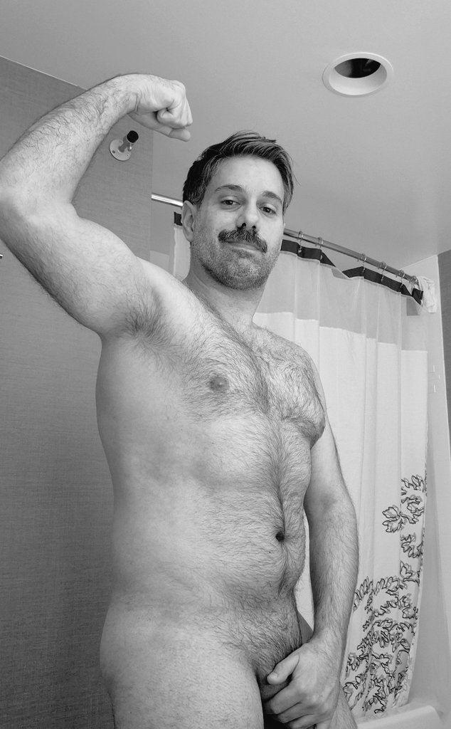aGreekDad's tweet photo. Gay dad bod galore https://t.co/pkymGfBtfK