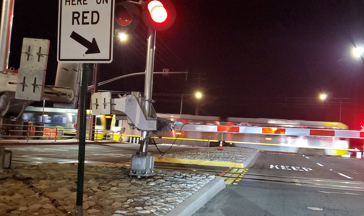 Militant Angeleno (@militantangleno) on Twitter photo After The Militant left the <a href="/lacountyfair/">LA County Fair</a>, he was treated to a <a href="/metrolosangeles/">Metro Los Angeles</a> (A) Line Foothill Extension test train crossing White Ave! Can't wait to take this to the fair next year!
#Pomona #LaVerne After The Militant left the <a href="/lacountyfair/">LA County Fair</a>, he was treated to a <a href="/metrolosangeles/">Metro Los Angeles</a> (A) Line Foothill Extension test train crossing White Ave! Can't wait to take this to the fair next year!
#Pomona #LaVerne