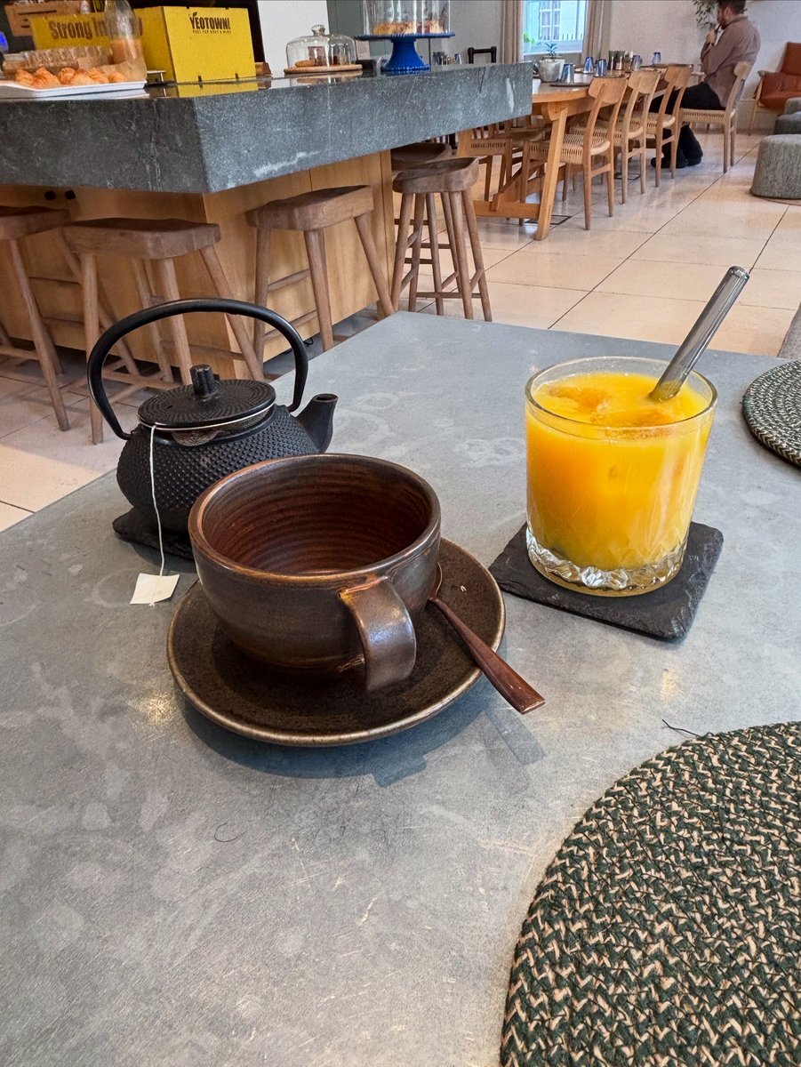 BeakerBate's tweet photo. Great way to start the morning! I have to say, #Inhabit on Southwick Street has exceeded my expectations. From a social perspective, it’s certainly a different client base than your usual Marriott properties. https://t.co/NsQhyuWaJz
