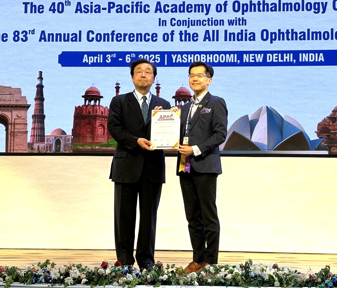kobeeyecenter's tweet photo. インド・ニューデリーで開催されたAPAO(アジア太平洋眼科アカデミー)で、当院の栗本院長が発表した「網膜色素上皮不全症に対するiPS細胞由来網膜色素上皮紐移植の臨床研究」が、“Best Scientific Paper Award”を受賞しました!
#APAO #神戸アイセンター #iPS細胞 #再生医療 #網膜疾患 https://t.co/kXweG4bxdR