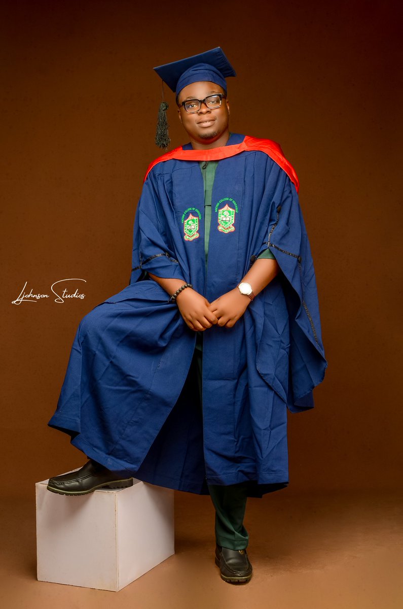 femi_worship's tweet photo. Officially a Graduate!!!!
B.A/Ed in Education and English language.
Department of English, Faculty of Arts, Defunct Adeyemi College of Education, Affiliated to Obafemi Awolowo University!!!!
Congratulations to me!!!
#AFUED
#Convocation!!! https://t.co/1YPVbRlkS7