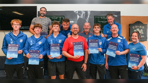 Negen AZC-trainers behalen VC1-diploma -  contactzutphen.nl/l/518795