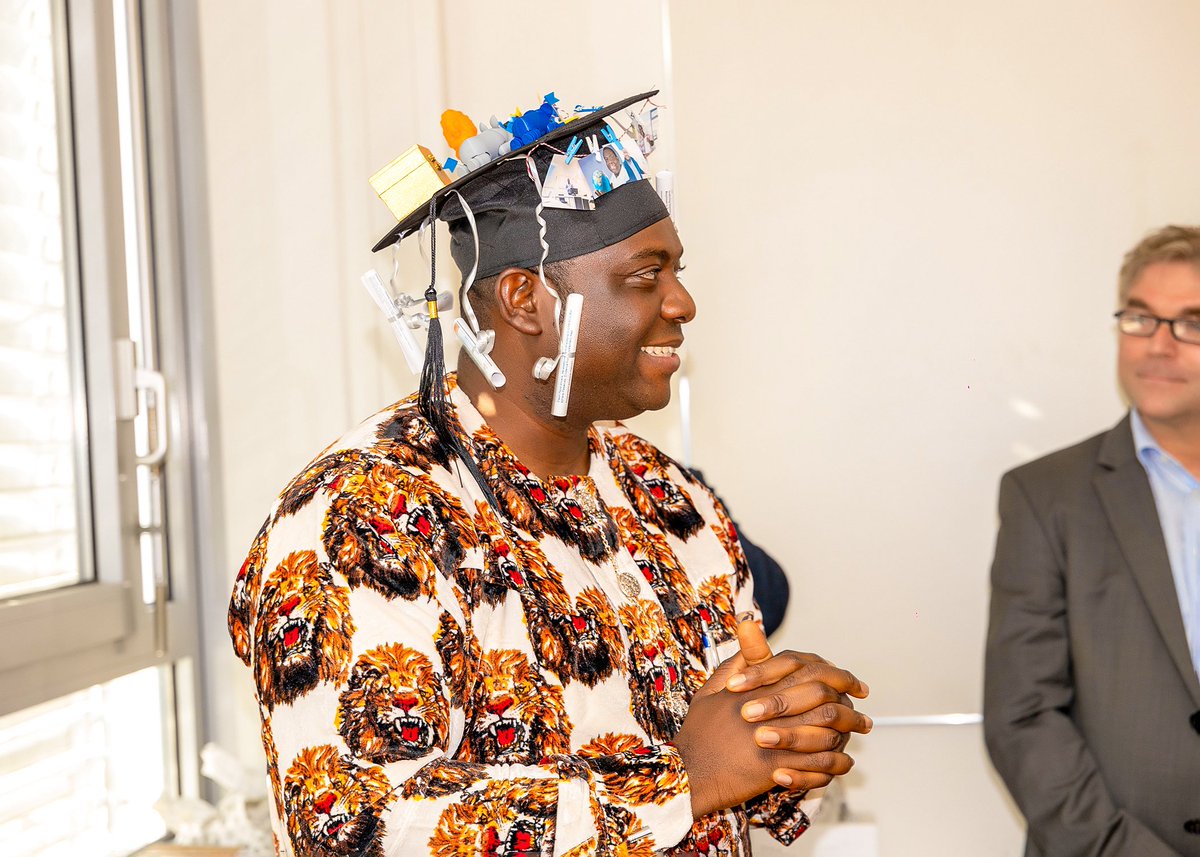 I failed math 6 times. Waited 6 years to get into university. Took 7 O'level sittings. Then I aligned with purpose and became a teacher.

Now I hold 4 fully funded degrees across 3 countries.

Your delay isn’t denial.
You’re not failing.
You’re in formation.
#Motivationalstory