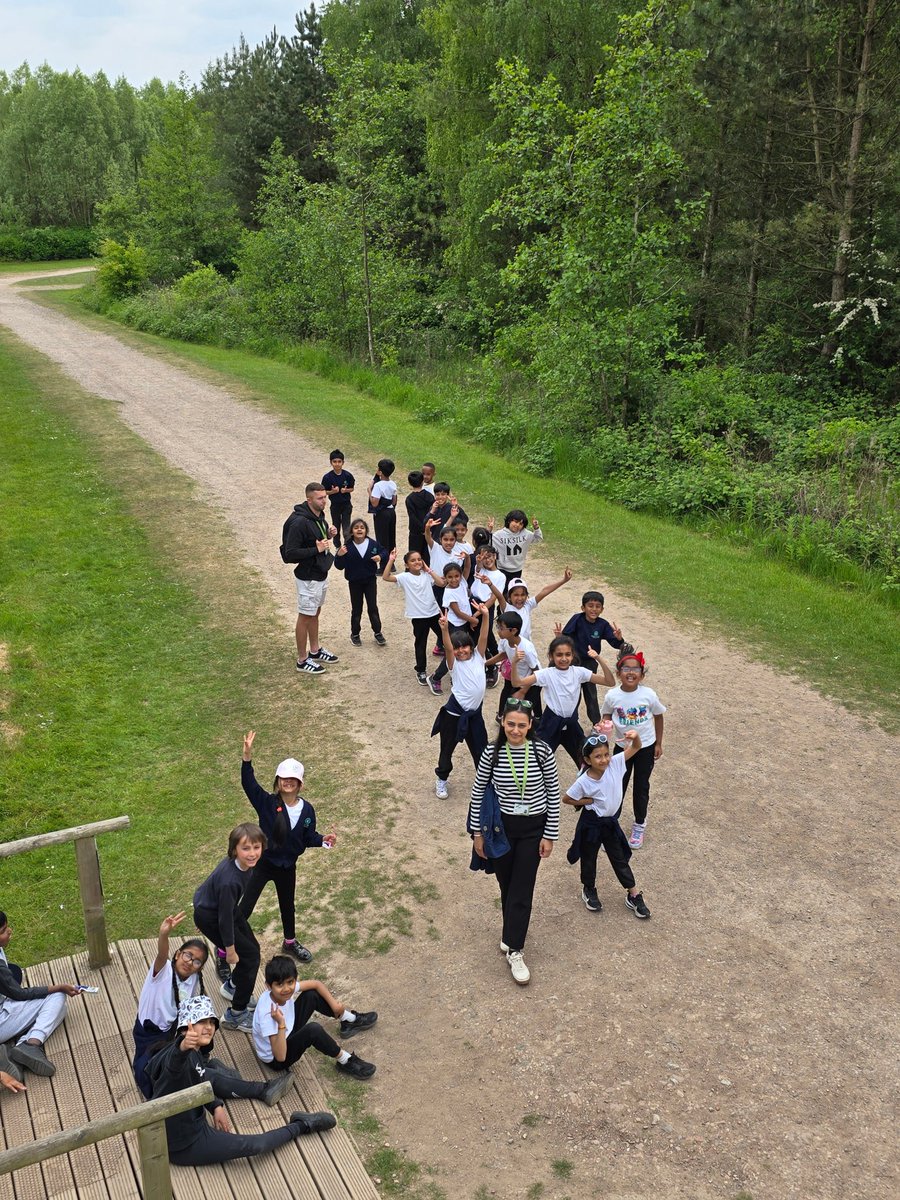 MrMakda_AMPA's tweet photo. Yead 3s explored Conkers on Monday. We made friends with chickens, rode the train like royalty, climbed many, many things, and most of all.. had a lot of fun! 10/10 educational chaos. Let's go again! @AbbeyMead_TMET https://t.co/zoHotCkYYh