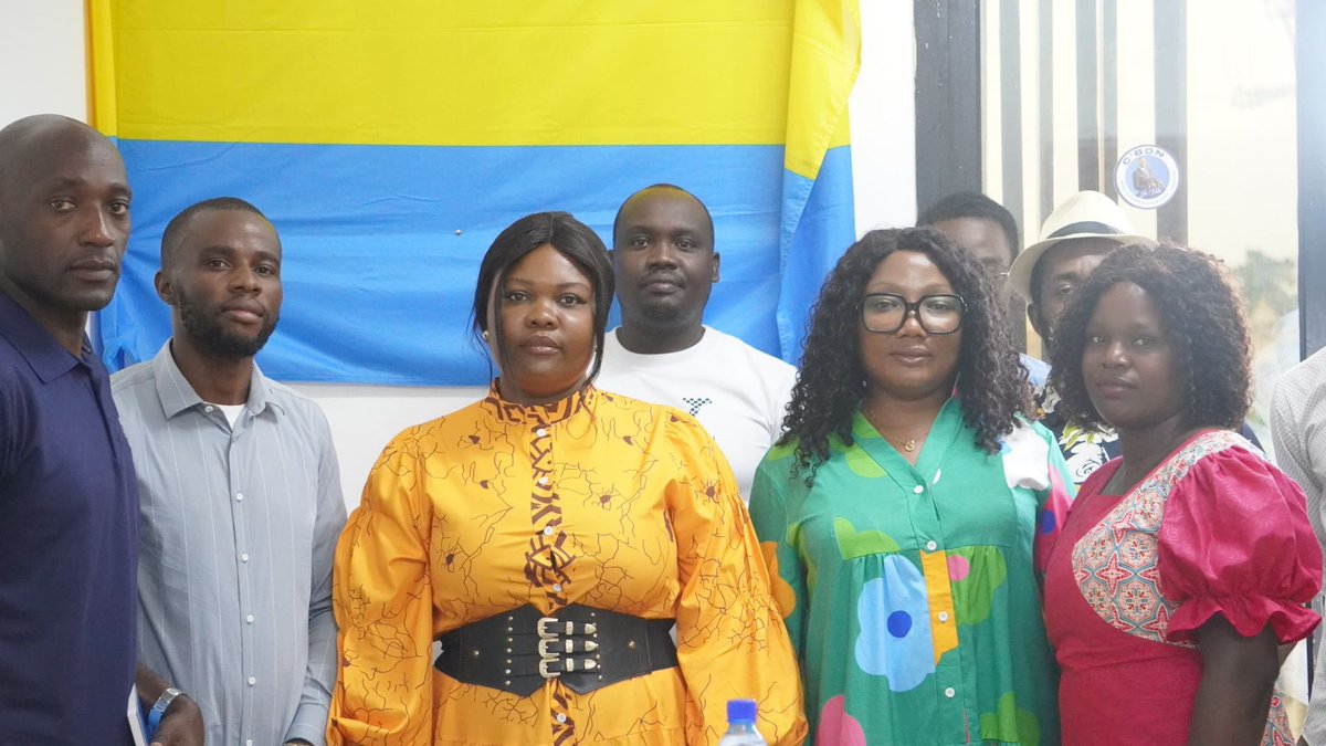 ajeag241's tweet photo. L’AJEAG a pris part à la conférence de @LaVoixVerte à Libreville.
Notre membre Dylane OGOUANKALA, juriste en droit de l’environnement, était le principal intervenant, exposant défis &amp; solutions pour un Gabon plus vert.
#AJEAG #Environnement #Gabon #CinquièmeRépublique https://t.co/8NFC00RYn4