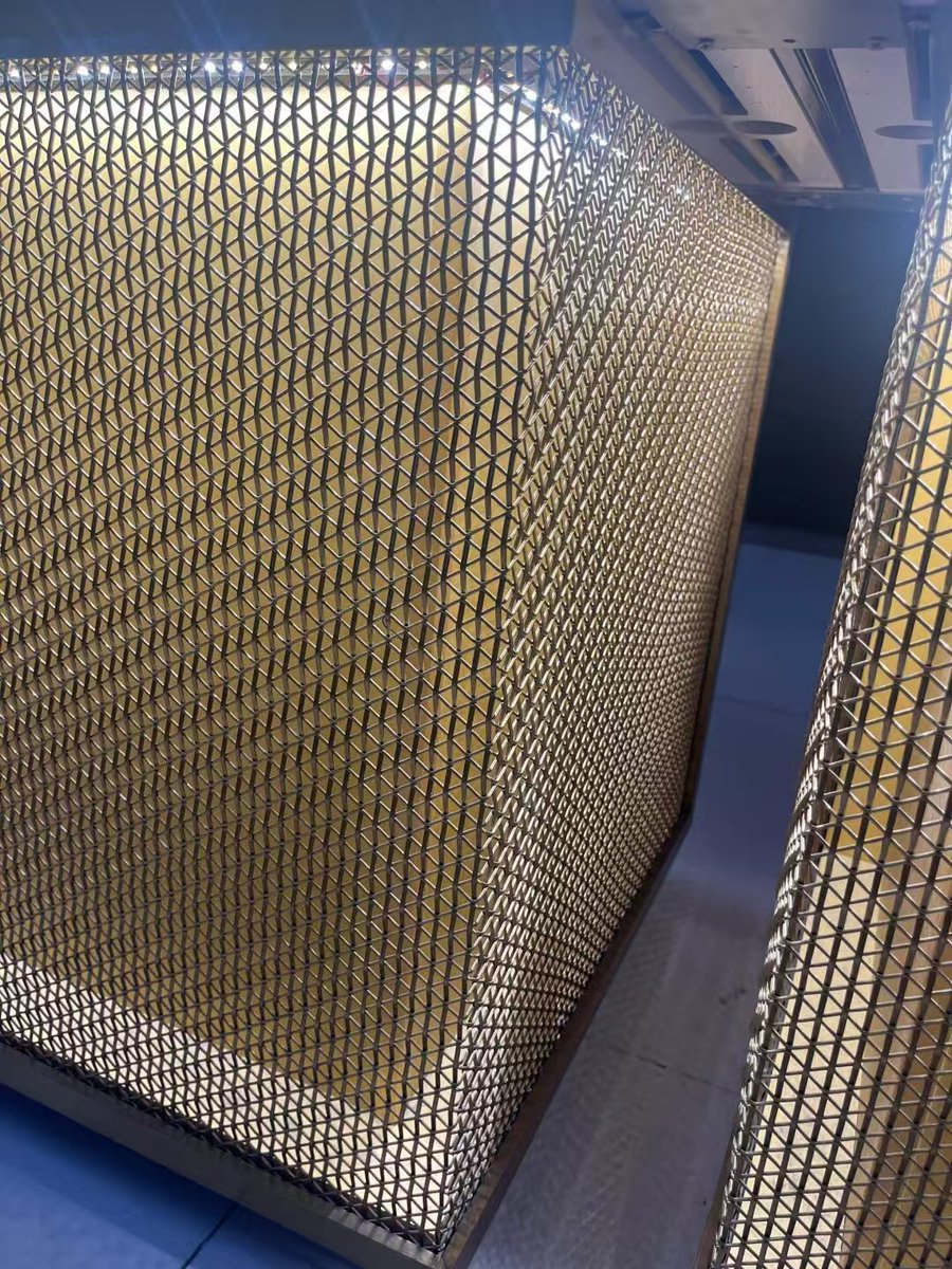 decorative_mesh's tweet image. Pls appreciate the beautful architectural mesh #Architecturalmesh  Do you like the style? There are many applications in a lot of interior decorations. #decorativemesh #dividers