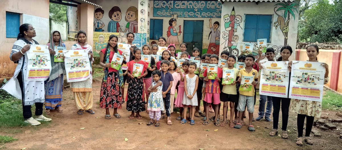 JSMKandhamal's tweet photo. Mahila jeebika suraskhaya manch, kandhamal for launching #CamalKaCamp in 25 villages of G. Udayagiri block,where children are learning through games and stories during the summer break. @Atmashakti3
@Pratham_India
#SummerLearning #BridgingLearningGap #VikshitOdisha https://t.co/4WGjXvlvUx