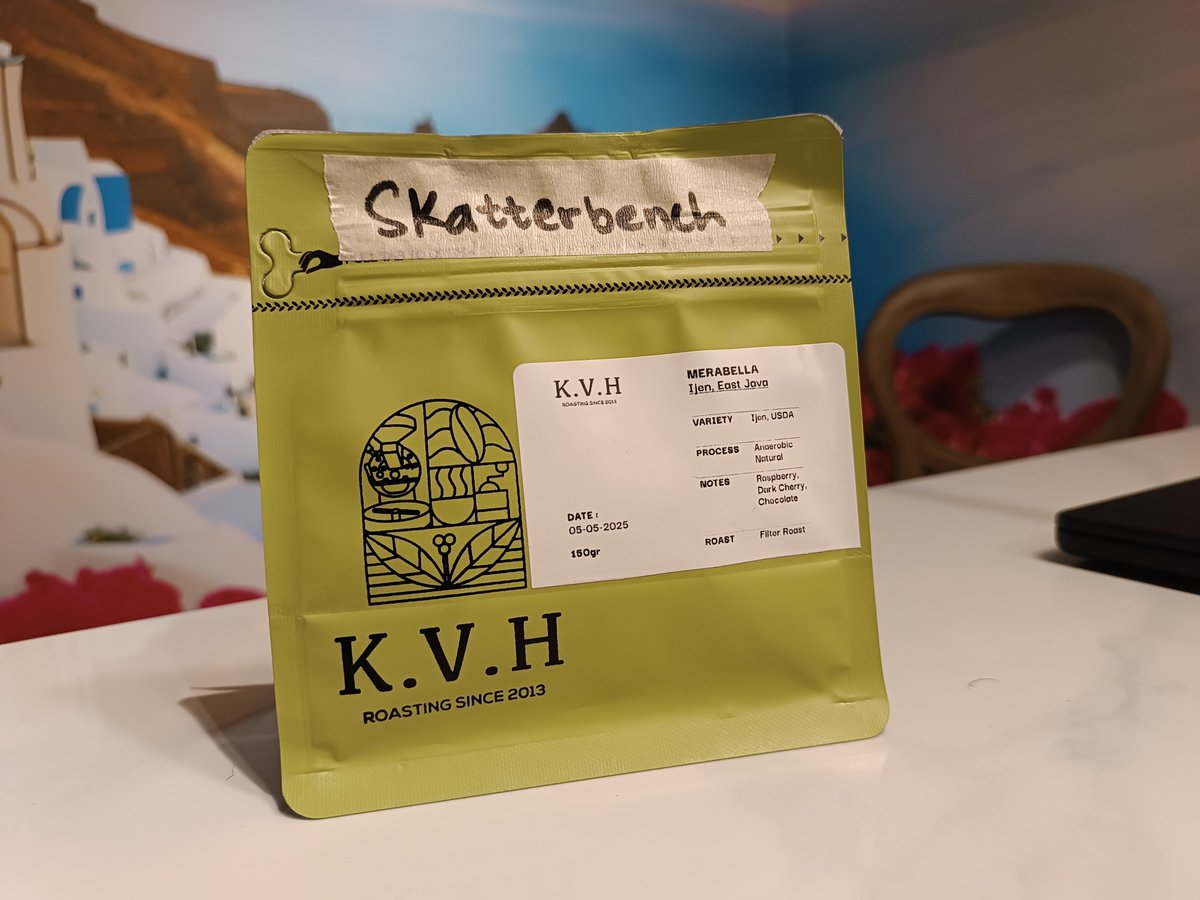 Always nice to receive gifts from friends during Computex 🇮🇩❤️
