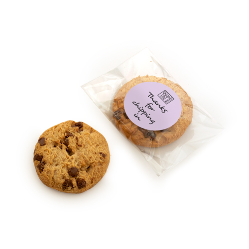 BitePromotions's tweet photo. Thank your volunteers in style this Volunteers’ Week (June 1–7) with our custom print choc chip cookies! UK-made, ethically sourced, &amp; wrapped in eco-friendly packaging. Add your logo or message for a perfect volunteer thank-you gift.   #VolunteersWeek #CharityGifts https://t.co/8Ax0FOltSX