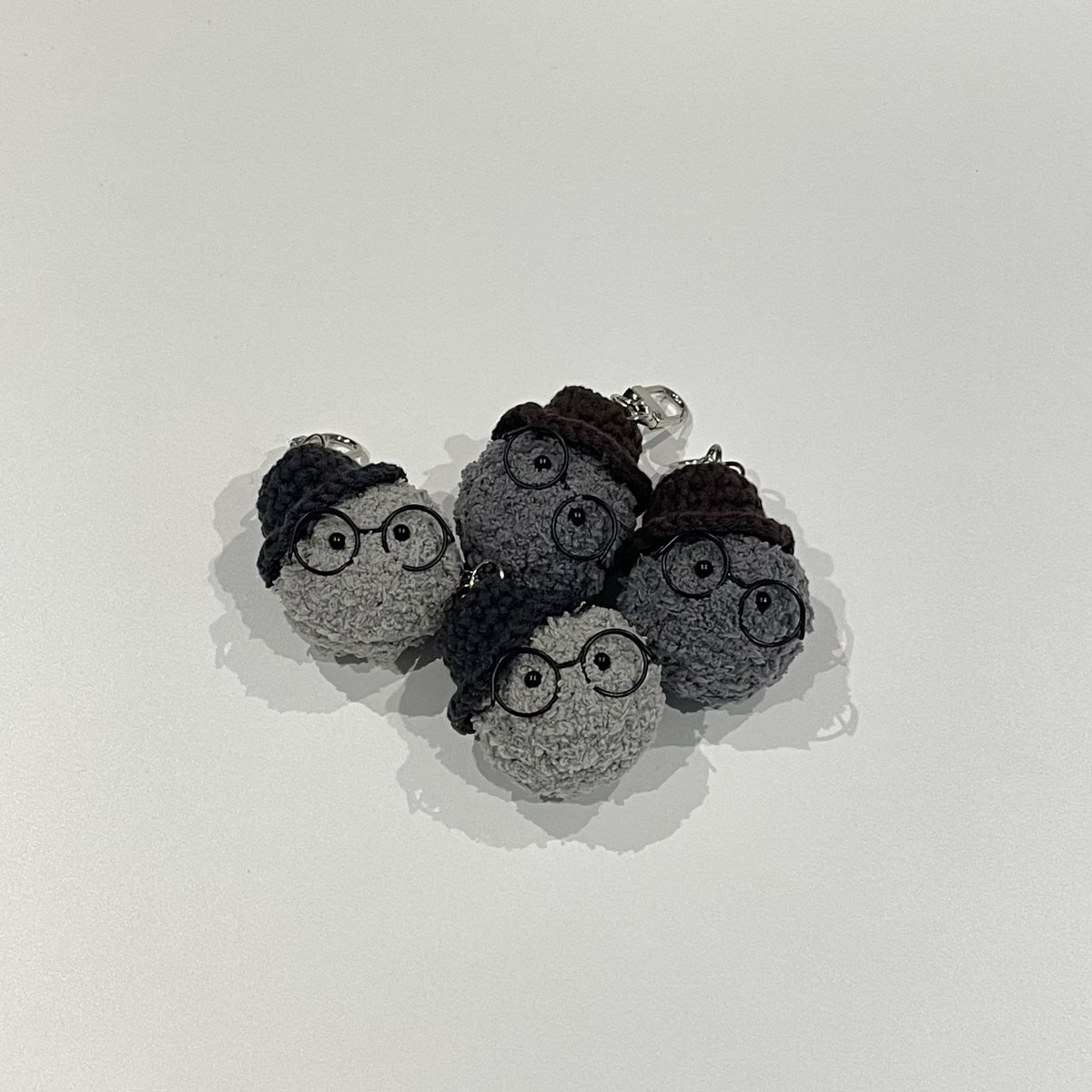 whoops_crochet's tweet photo. 돌맹이 붐은 온다🫶🏻

앗뜨개 🪨돌맹이 키링🪨 (연돌이 진돌이) RT 이벤트!
💕 팔로워 한정💕

RT해주신 분들 중 두 분을 추첨하여
돌맹이 키링 하나 (연돌이 or 진돌이 중 선택 가능)를 드려요!
당발은 5/30(금) 22시에 할게요🫶🏻

알계 비계 양도계는 참여가 어려운 점 양해부탁드립니다! https://t.co/b8UqPnAem1