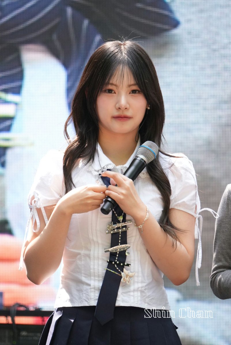 신짱 tweet media
