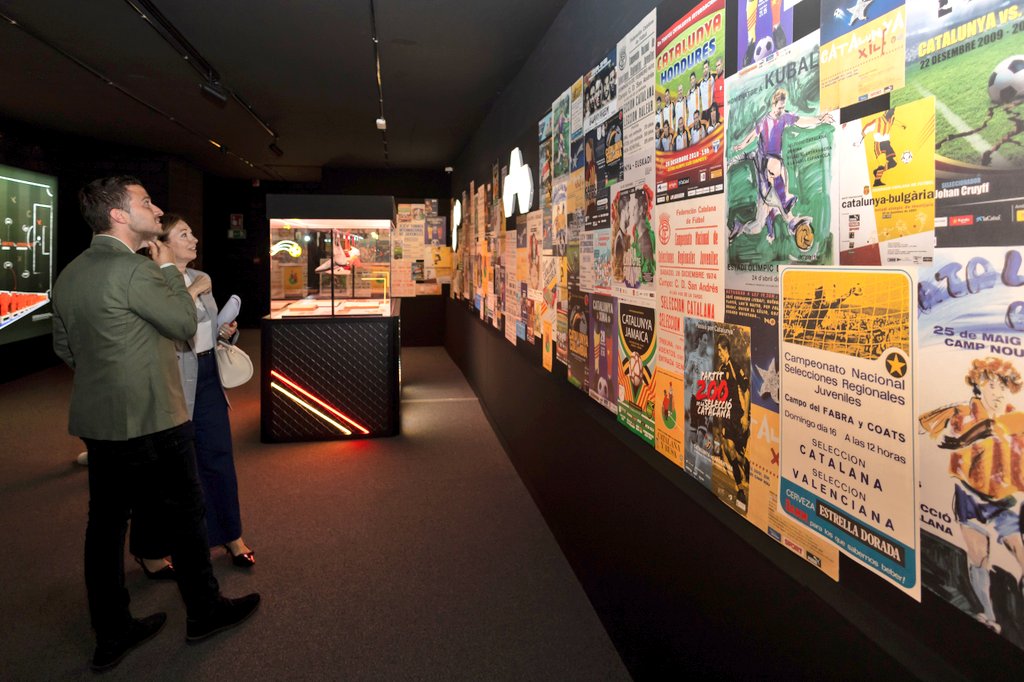 Esports (@esportcat) on Twitter photo ⚽ La inauguració de l'exposició "Pioners. 125 anys de futbol català", de l'<a href="/FCF_CAT/">Federació Catalana de Futbol</a>, ha comptat amb l'assistència del SG d'#esportcat, <a href="/abelgama77/">Abel García Marín</a>
👟 Un homenatge a la trajectòria i al paper clau del #futbolcat en l'esport català
👏 Enhorabona per aquesta iniciativa! ⚽ La inauguració de l'exposició "Pioners. 125 anys de futbol català", de l'<a href="/FCF_CAT/">Federació Catalana de Futbol</a>, ha comptat amb l'assistència del SG d'#esportcat, <a href="/abelgama77/">Abel García Marín</a>
👟 Un homenatge a la trajectòria i al paper clau del #futbolcat en l'esport català
👏 Enhorabona per aquesta iniciativa!