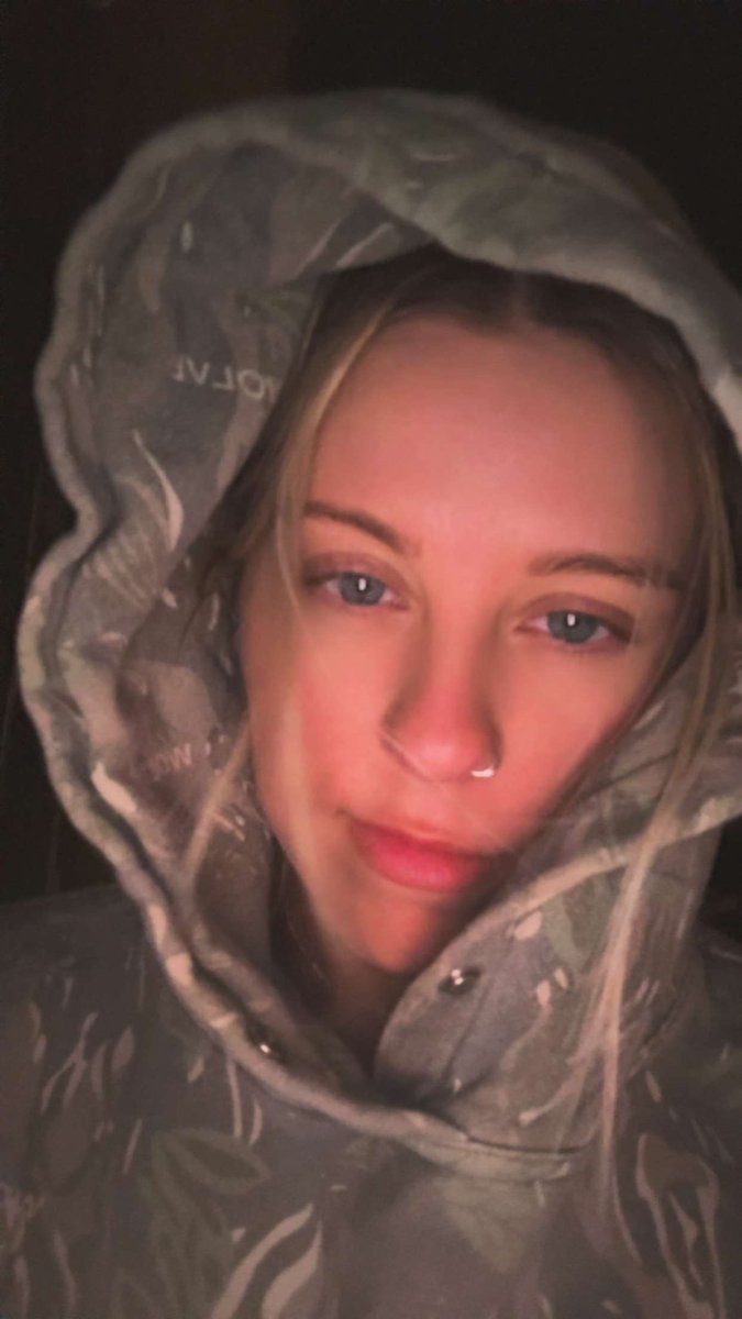 littlebuffbabe tweet media