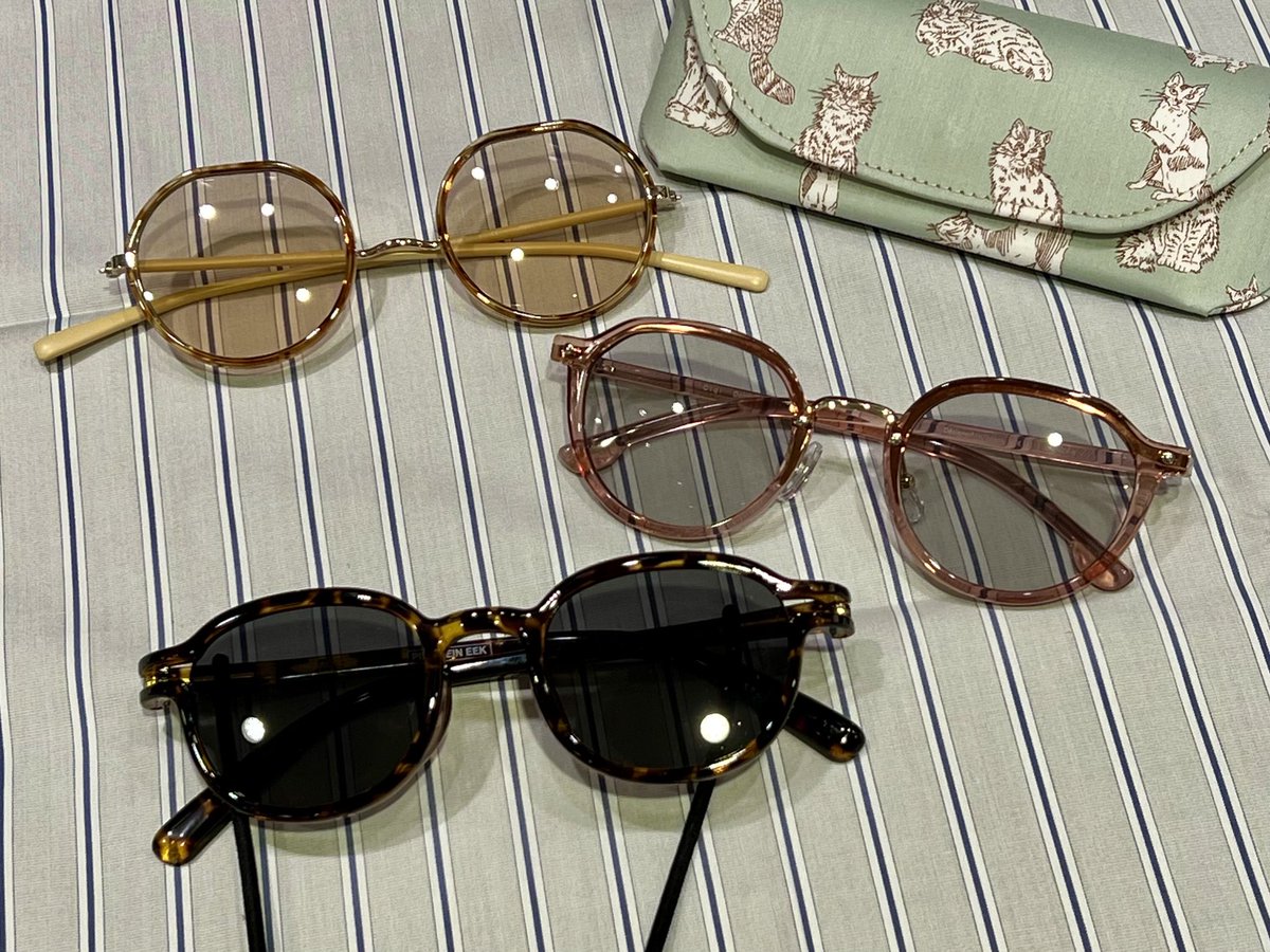 smith_urawa's tweet photo. 「Sunglasses Fair 2025」開催中です。毎年人気のCiqiのサングラスを豊富なラインナップで展開しています。
定番品に加えて、通常は取り扱いのないアイテムも入荷しています。ぜひこの機会にお試しください。
#サングラス #Ciqi #シキ https://t.co/UwCfVXSwFh