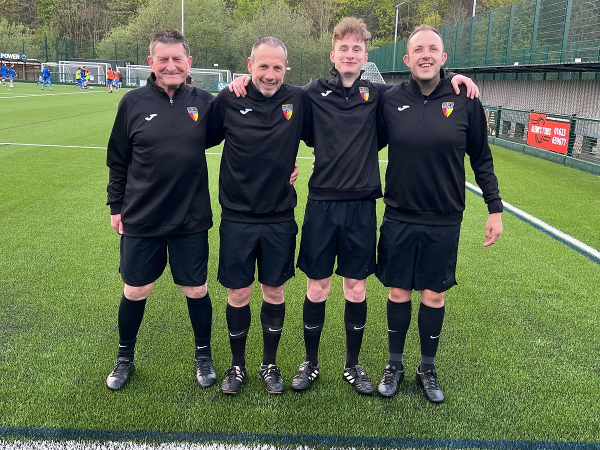 HoveyBrett's tweet image. It’s been one of the most enjoyable seasons ever this year and I have been fortunate enough to get promoted to a level 4 referee for next season. Just wanted to say a massive thanks to all the lads that have helped along the way. Looking forward to what next year brings.