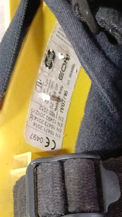 EMA_UGT's tweet photo. @antoniosanz Los EPIs brillan por su ausencia. ¿Te imaginas ir al fuego sin casco, sin chaqueta ignífuga, sin guantes adecuados?
Tenemos cascos desde el 2016 y no hay recambio, ¿Qué seguridad tienen los #BBFF de @Plan_INFOCA ?
No lo imaginamos. ¡Lo vivimos!
#SanzNoCumple #EPIsYA https://t.co/rvqbbHe7rI