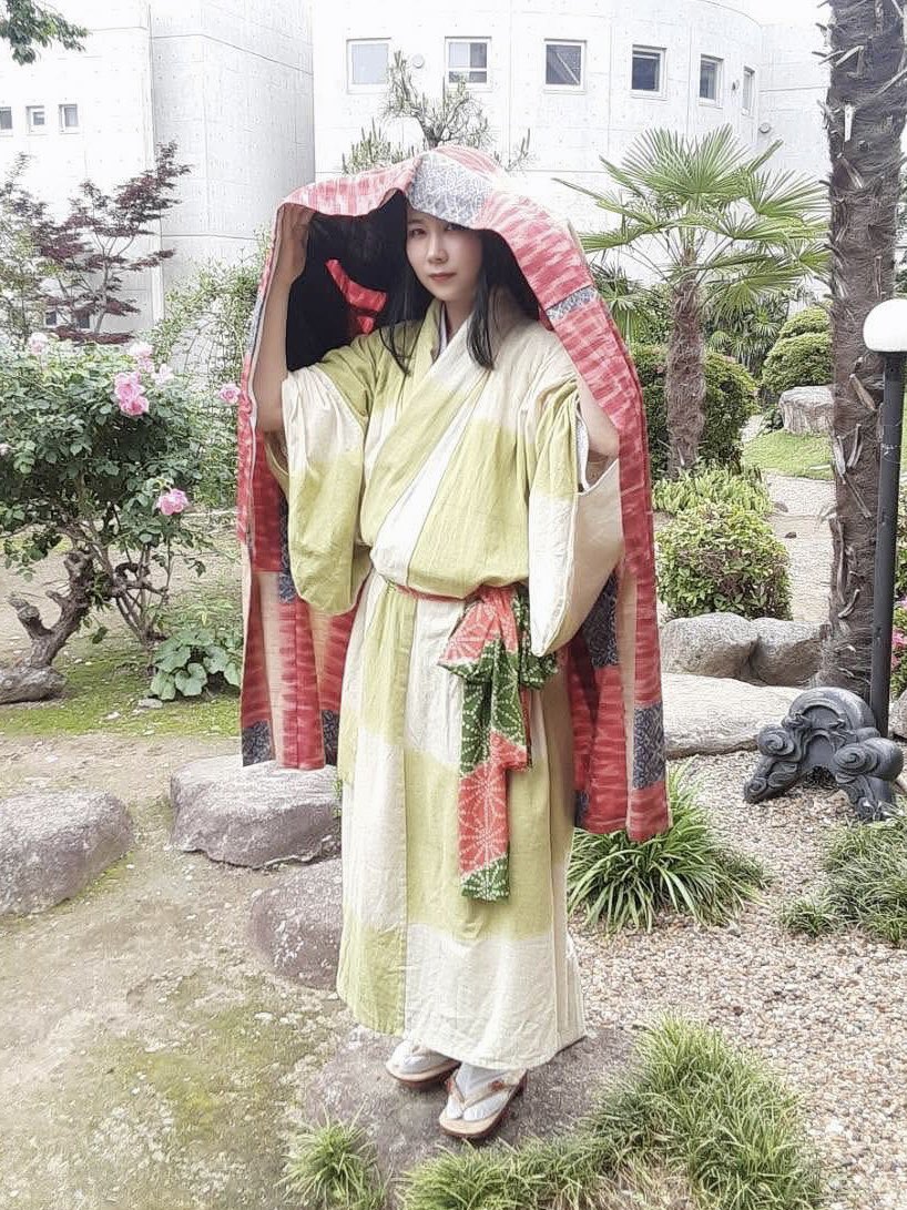 繍屋春駒 刺繍職人 山口果歩 tweet media