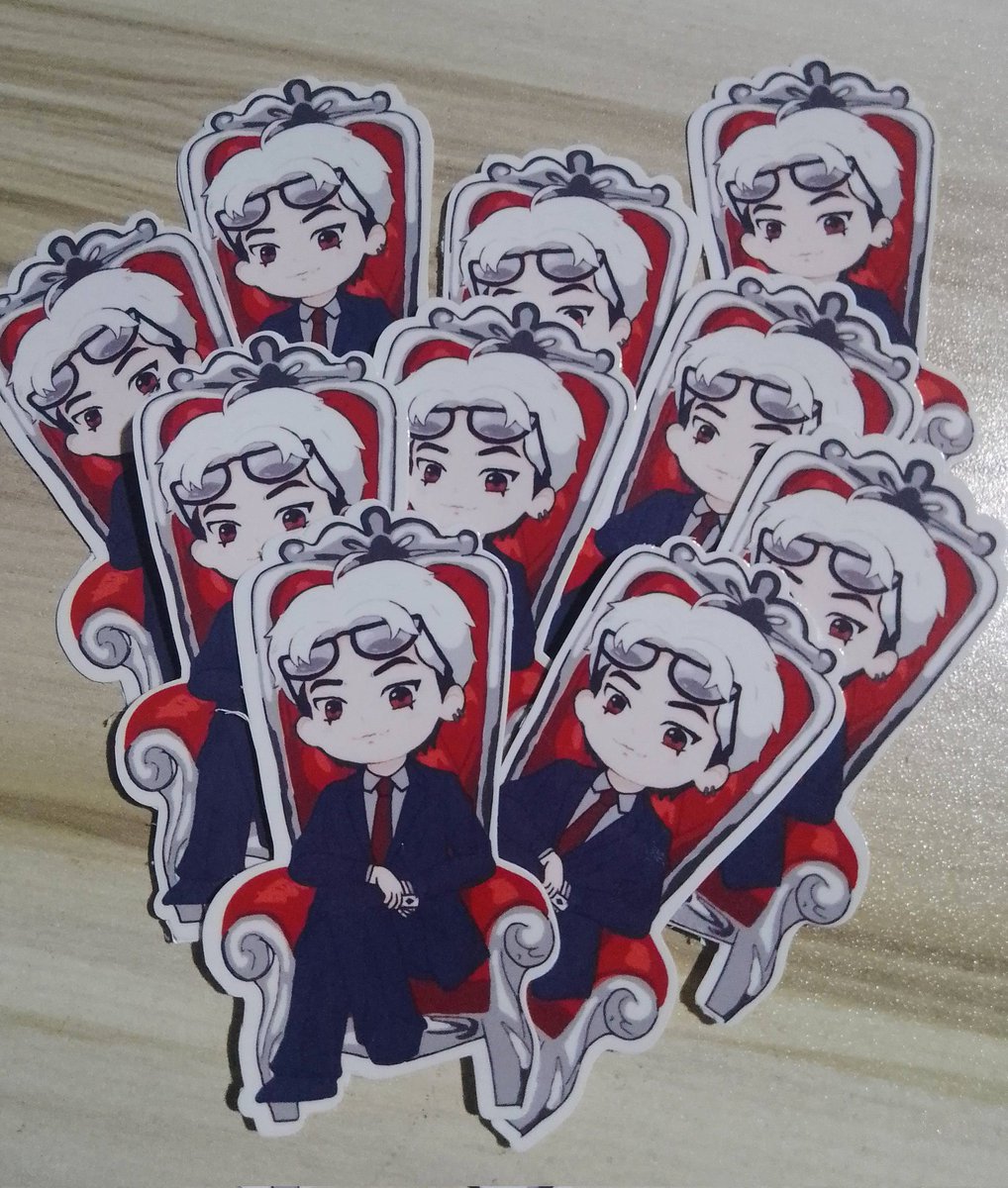 Cynth_0904's tweet photo. Hello pllis!! I'll be giving this away tomorrow at #RedCardsSilverChain cse.
See you!!!βΊοΈβ€οΈ
#EunhoDayPH https://t.co/qtpnjvlreI