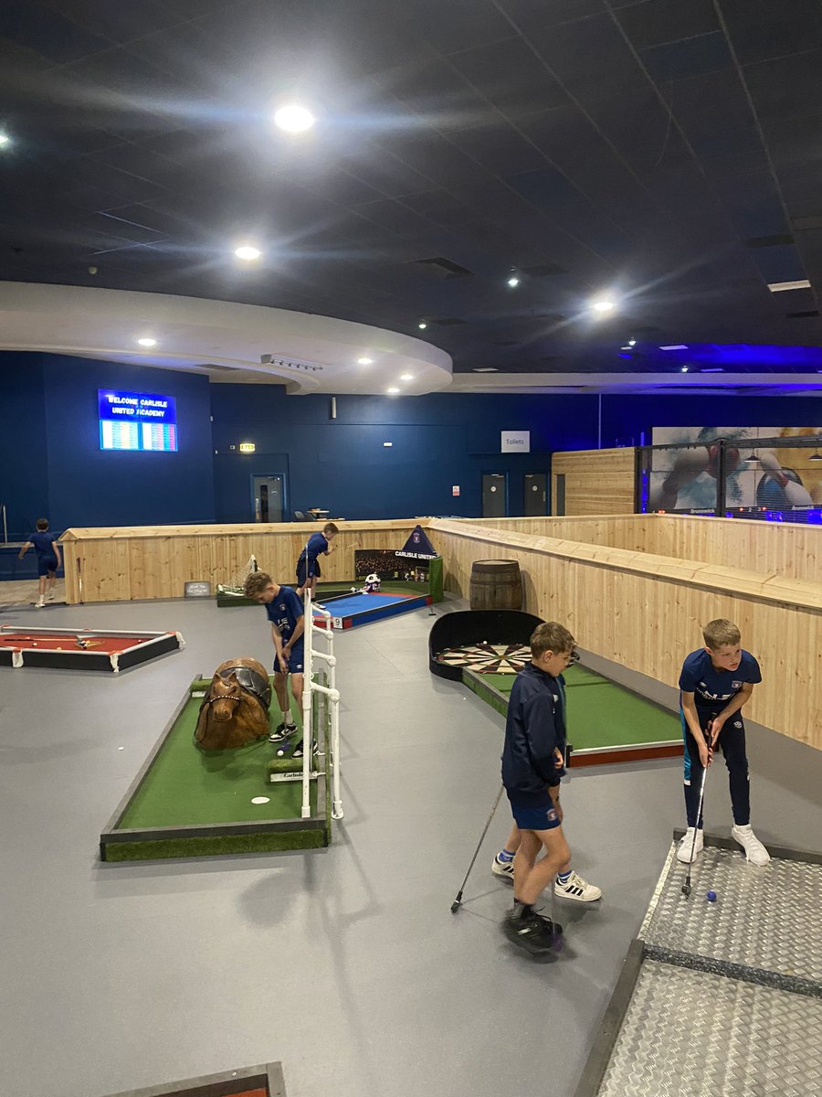 End of Season Celebration! 🎉

Fantastic night for the Under 8 to Under 15’s players having fun &amp; socialising! 

Perfect way to end the season! 
🎳🎯🏌🏼‍♂️🥌🎱

🔵 Brilliant Young Blues 🔵