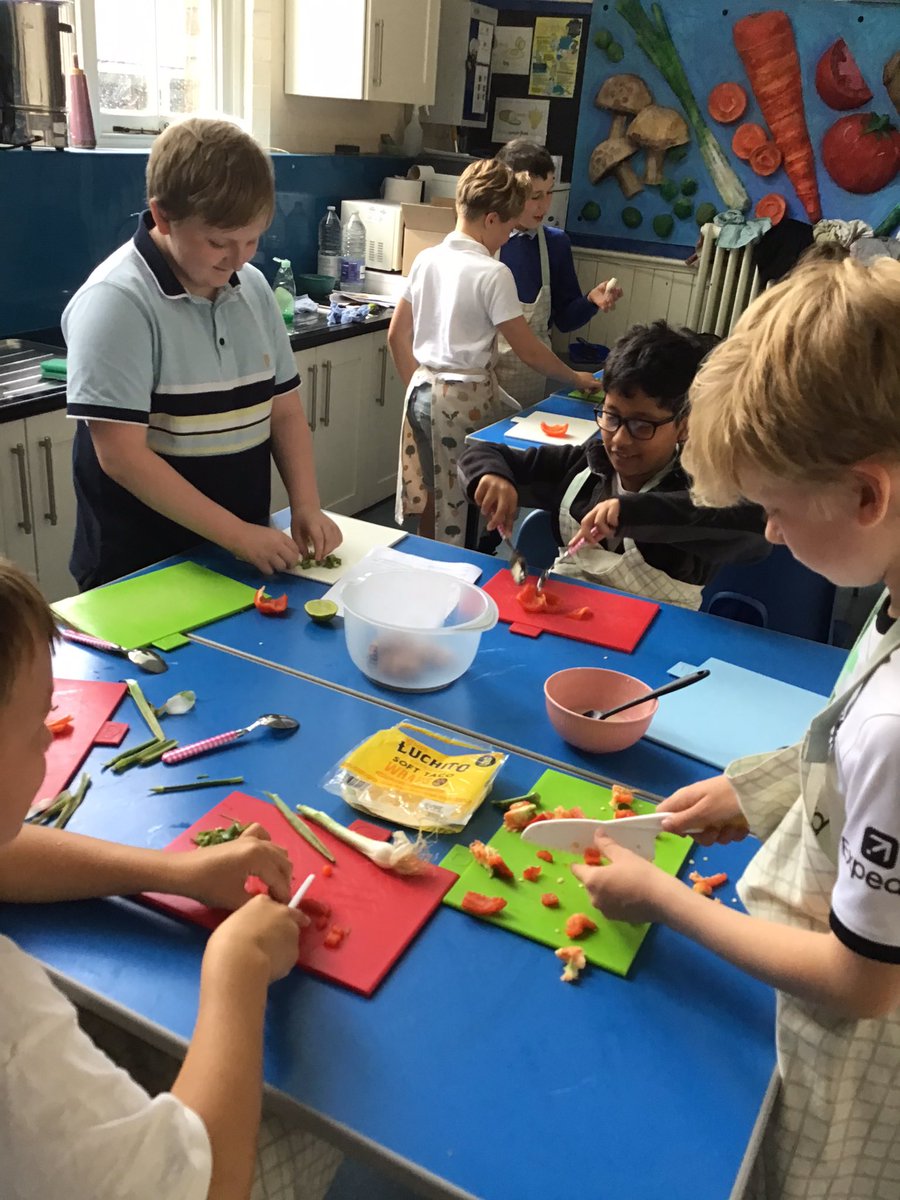 ClaphamTerrace1's tweet photo. Year 5 have really enjoyed taking part in @CookSchool_ this week making Vegetarian Chicken Empanadas. #cookalong #DT #cooking https://t.co/IvR9WpPlc2
