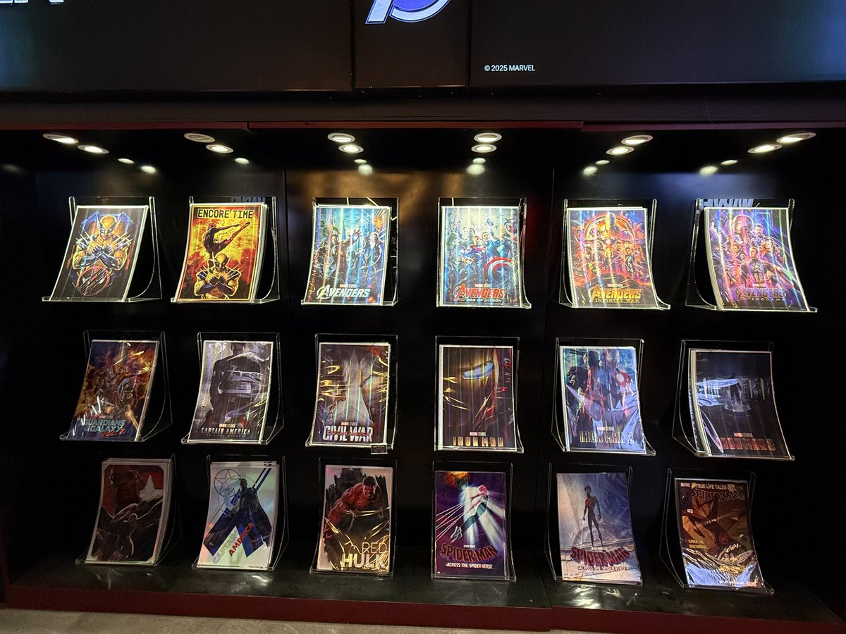 MARVEL_mcs's tweet image. [재입고/ MCS포스터]

어벤져스 1~4편
아이언맨 1~3편
캡틴아메리카 1~2편

홀로그램 포스터 재입고됬습니다:)

각 4,000원에 현장구매 가능하십니다!

#MARVELCOLLECTION
#MCU