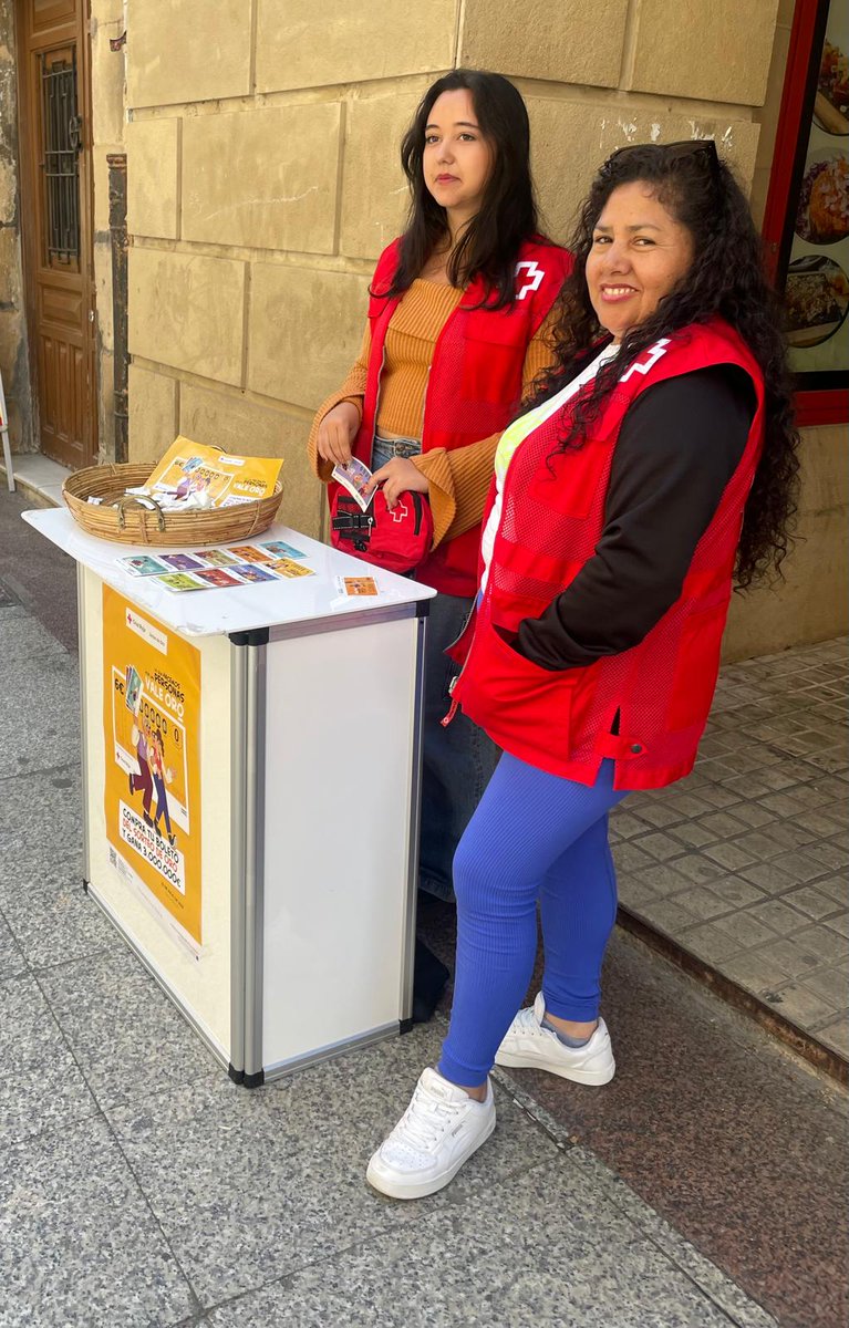 cruzrojasoria's tweet photo. #SorteoDelOro
Cada mañana estamos en la calle, en el centro de la ciudad, para facilitar que puedas contribuir con la compra de un boleto, porque tu ayuda #ValeOro. https://t.co/cPZtnLmCLi