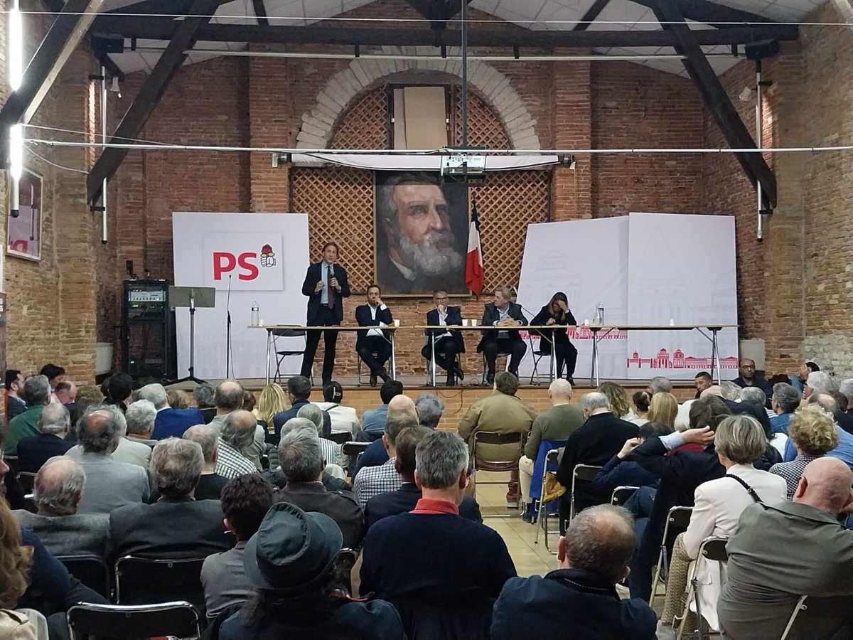 Jérôme Guedj (@jeromeguedj) on Twitter photo Merci aux <a href="/socialistes31/">Parti socialiste de la Haute-Garonne</a> pour leur accueil chaleureux et <a href="/faureolivier/">Olivier Faure</a> et <a href="/remi_branco/">Rémi Branco</a> pour ce débat tonique !
Sous l’oeil de Jaurès, quel meilleur endroit pour défendre la République sociale, un socialisme populaire et républicain. L’un sans sans l’autre, et la gauche s’abîme. Merci aux <a href="/socialistes31/">Parti socialiste de la Haute-Garonne</a> pour leur accueil chaleureux et <a href="/faureolivier/">Olivier Faure</a> et <a href="/remi_branco/">Rémi Branco</a> pour ce débat tonique !
Sous l’oeil de Jaurès, quel meilleur endroit pour défendre la République sociale, un socialisme populaire et républicain. L’un sans sans l’autre, et la gauche s’abîme.