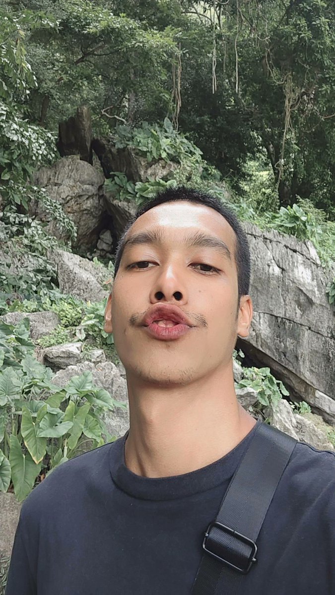 reeShotGun's tweet photo. ถ้าเบื่อที่ต้องขึ้นเขา มาขึ้นเราแทนได้นะ 🤣 https://t.co/BjIKTK7zeu