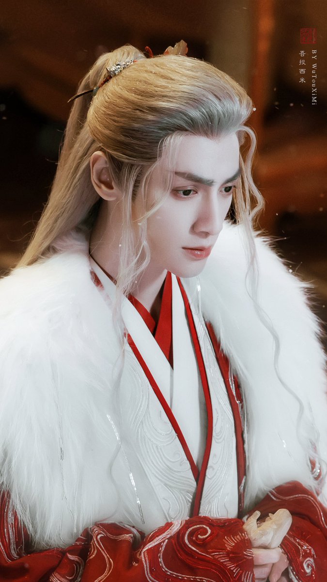 Saengda50045377's tweet image. #ถังลี่สือ #TangLici #唐俪辞

Series #WhispersofFate #ShuiLongyin #水龙吟

©️ 吾投西米

#หลัวอวิ๋นซี #LuoYunxi #罗云熙