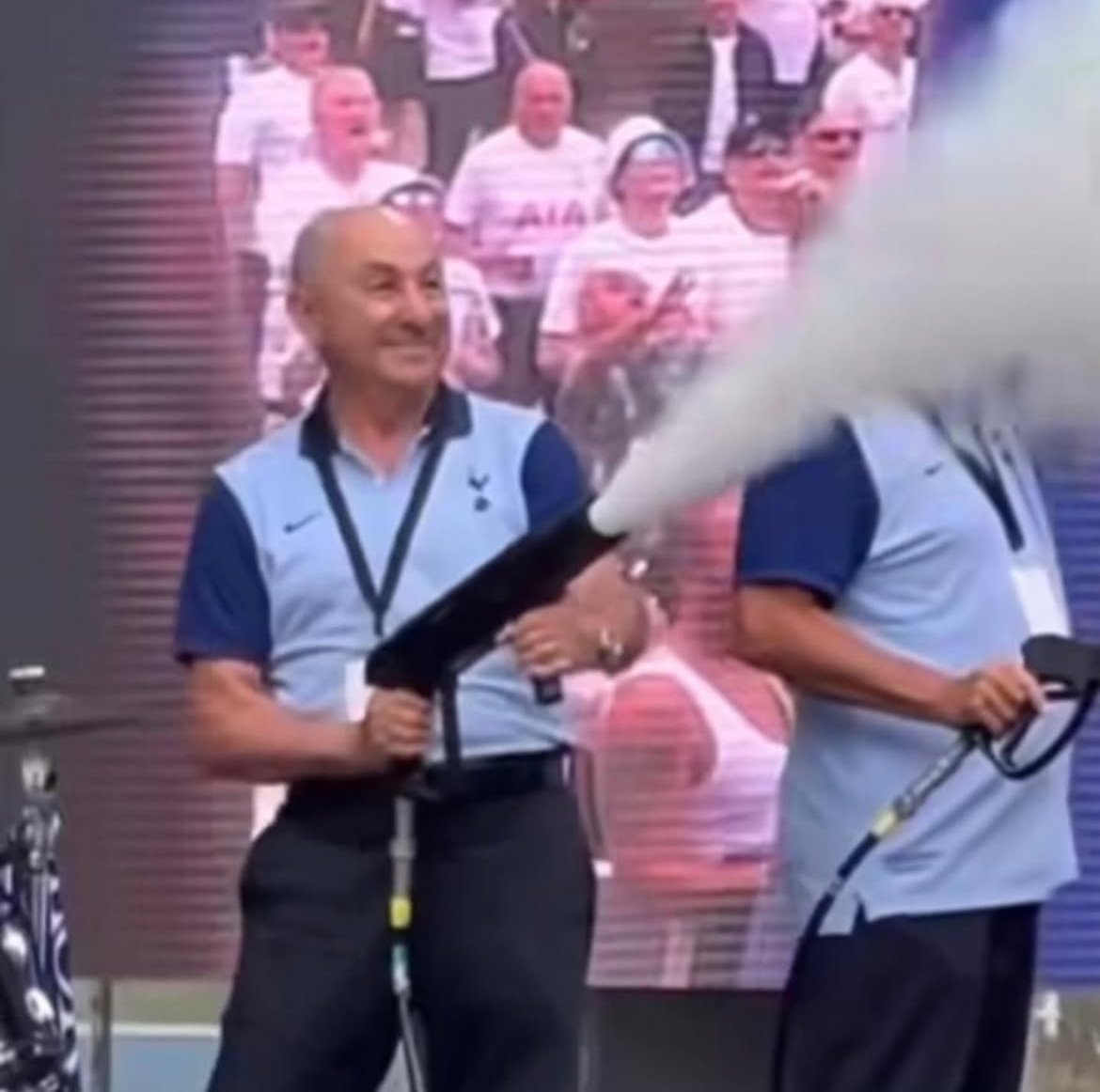 bobbicee's tweet image. Say hello to my little friend… #coys #europaleaguechampions #ossieskneeshavegonealltrembly