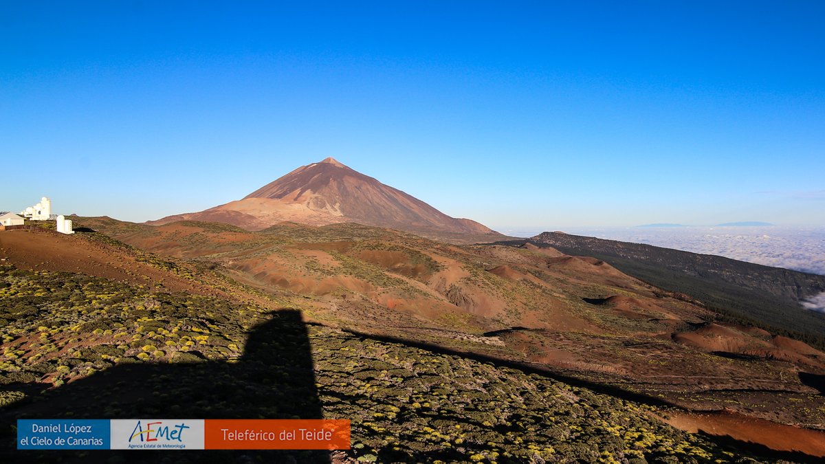 AEMET_Esp's tweet photo. #Buenosdías España.
Así amanece hoy en el Parque Nacional del #Teide @pnteide.
Imagen cortesía del proyecto #TeideLab de @AEMET_Izana @VolcanoTeide @cielodecanarias https://t.co/yVJuGEX584