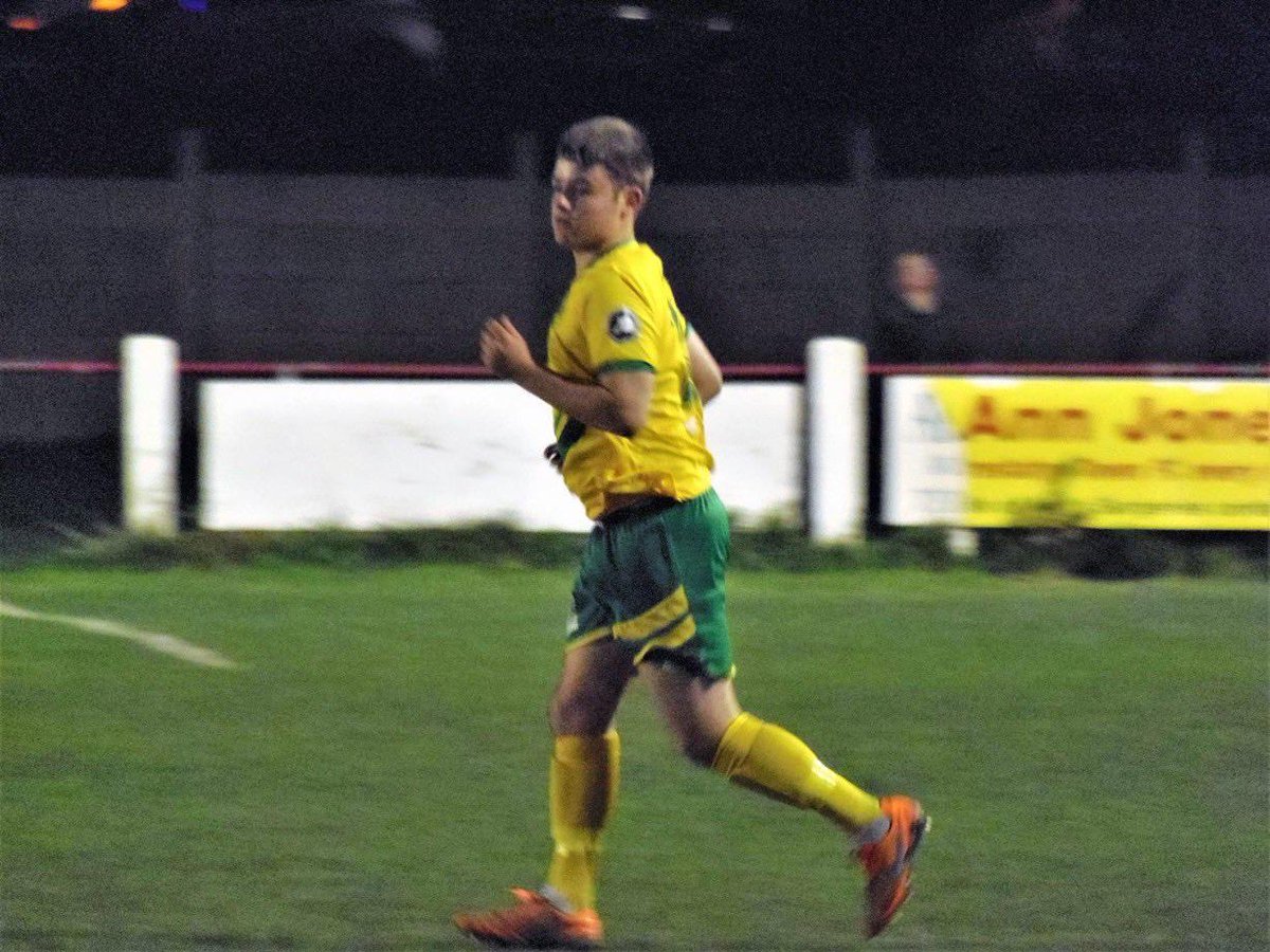 mark owen tweet media