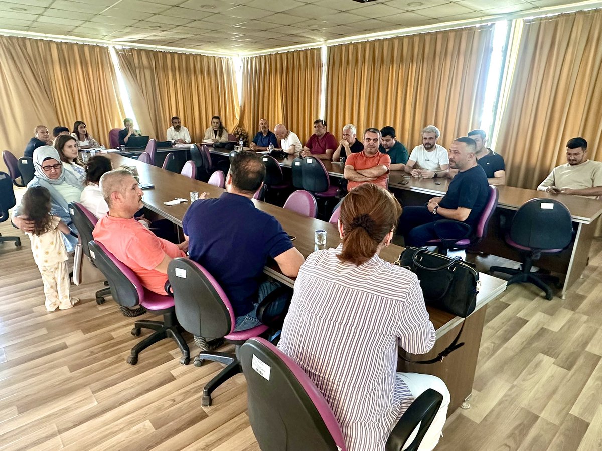 Kurumsal Akreditasyon Programı (KAP) kapsamında akademik personeli bilgilendirmeye yönelik toplantı gerçekleştirildi. Toplantıda süreç, iyileştirme kültürü, değerlendirme ölçütleri, kalite göstergeleri ve PUKÖ döngüleri kapsamlı bir şekilde değerlendirildi.