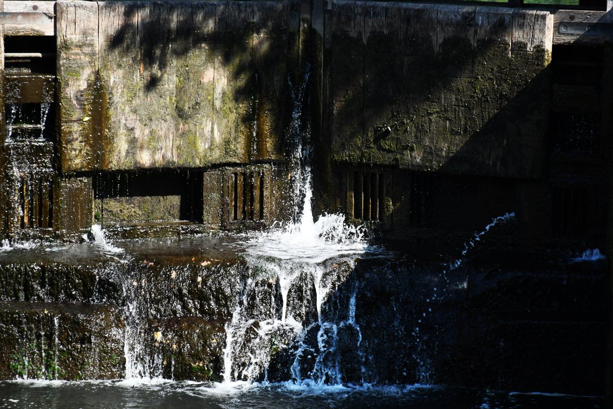 retired_tom's tweet photo. My photos from #May 2025
#CanalRiverTrust #GrandUnionCanal #HuntonBridge #Lock #Bridge #NarrowBoat #Reflections
#Canals & #Waterways can provide #Peace & #calm for your own #Wellbeing #Lifesbetterbywater #KeepCanalsAlive https://t.co/nwzFTazfSU