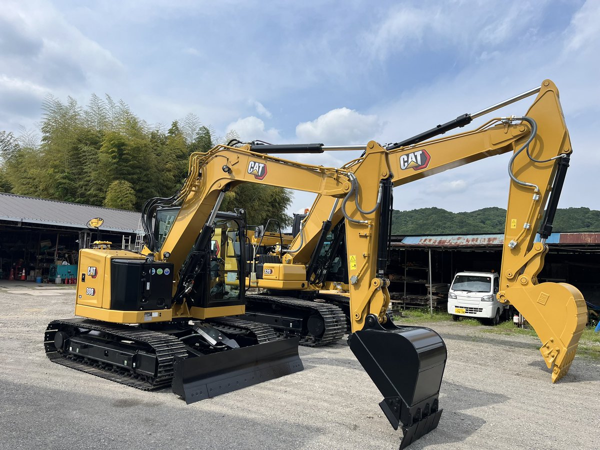 Azumakensetsu's tweet image. 納車しましたー
2台とも3DMG
ご安全に🦺👷💪