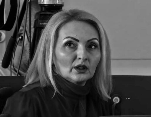 shitbastersi's tweet photo. Hodžić (N): "Evo može usmeni odgovor kad ćemo dobiti odgovor." #može_i_sms https://t.co/POYaQnPBoj