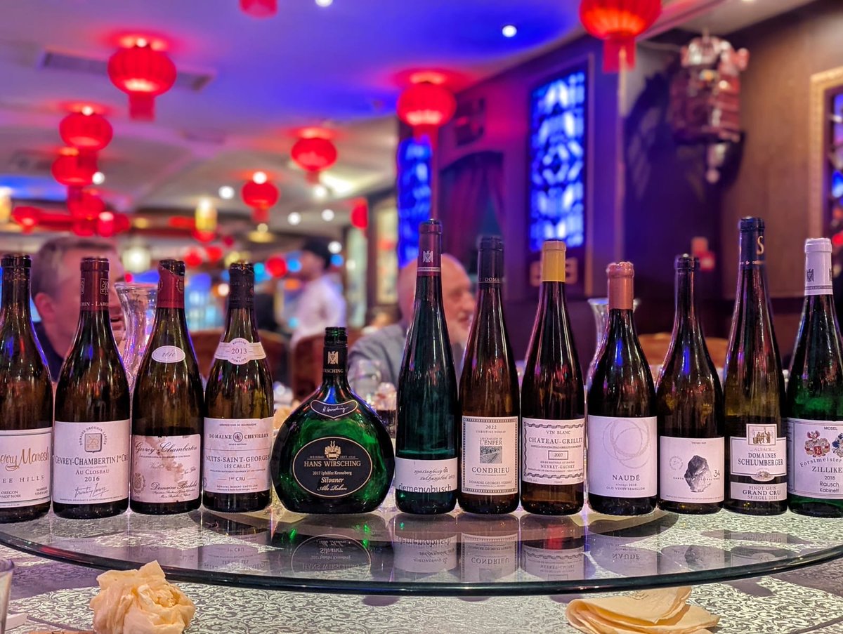 Frábær vínsmökkun í gær pöruð með kínverskum mat! Byrjað á rauðu og svo hvítt sbr jeanniecholee.com/my_views/canto…
<a href="/Phoenix/">Phoenix</a> Palace