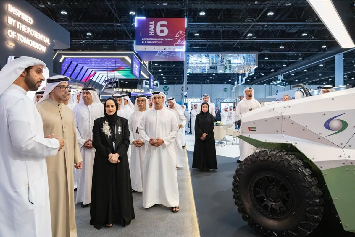 OgoldApp's tweet image. في إطار فعالية "اصنع في الإمارات 2025"، شارك المؤسّس الشريك محمد المنصوري في مناقشات مهمة مع صاحب السمو الشيخ منصور بن زايد آل نهيان، نائب رئيس دولة الإمارات العربية المتحدة ورئيس ديوان الرئاسة، وصاحب السمو الشيخ حمدان بن محمد آل مكتوم، ولي عهد دبي ونائب رئيس مجلس الوزراء، المجلس