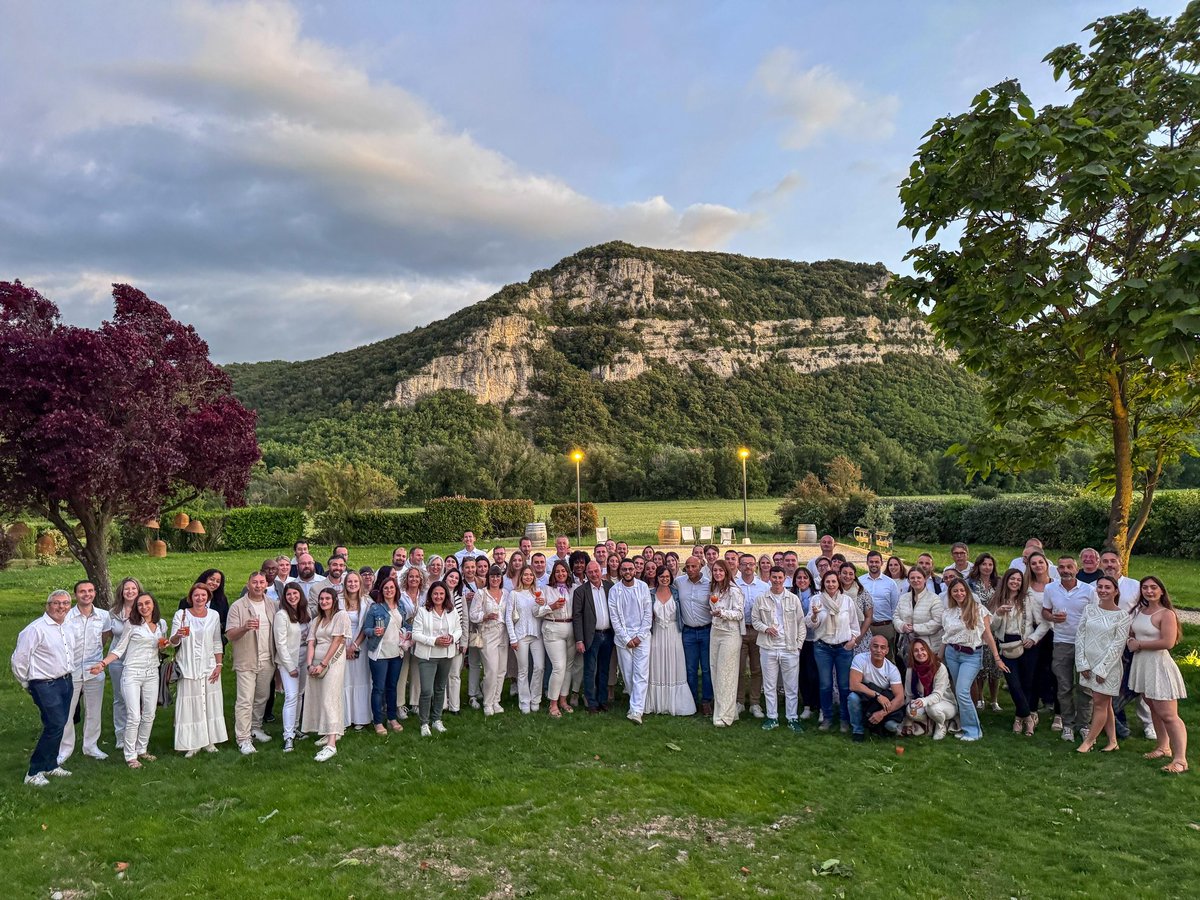#RDV|| Depuis hier les communicants des #SDIS 🇫🇷 ont RDV dans « l’irrésistible » département des Alpes de Haute Provence (04) à Gréoux-les-Bains pour la 25ème édition du #RESCOM Le #GRI du SDIS de l’#Hérault est dans la place #échanges