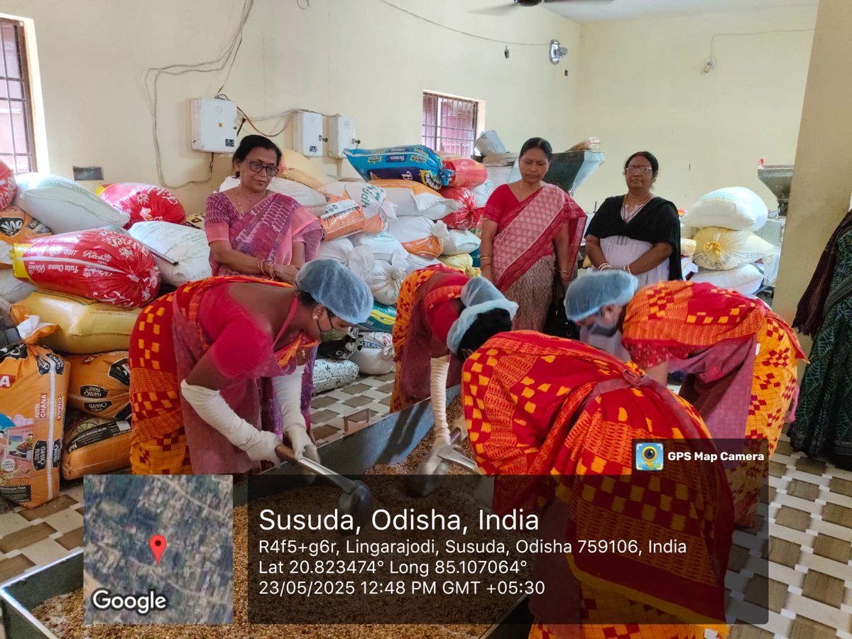 dswoangul's tweet photo. Visited by DSWO  nd PO THR chhatua mixing of Dharitri shg  Angul.
@angul_dm 
#anguldm
@WCDOdisha 
#wcdodisha https://t.co/hTOpsJeva1