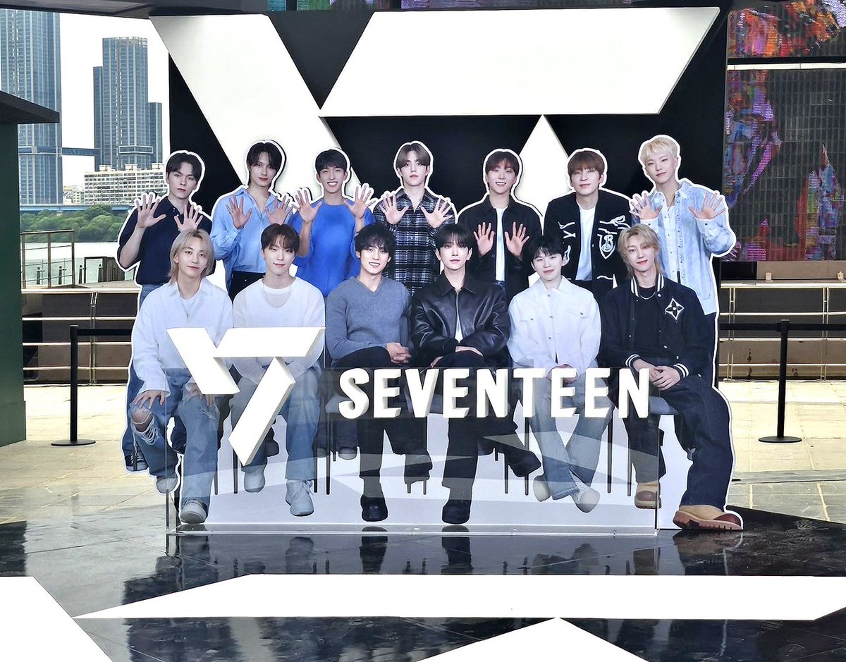 Smin_0714's tweet photo. #SEVENTEEN #세븐틴
#HAPPY_BURSTDAY 
#SVT_10TH_B_DAY https://t.co/OoA7YV7PMc