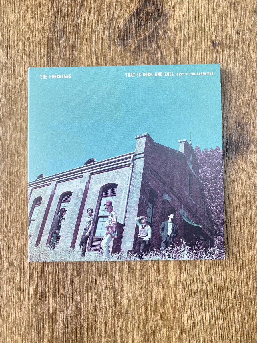 来たー❣️
ROBELETSもカッコいいけど、雨あがりに君が綺麗ならきっと僕なら恋せずにいられない🎵が好き〜🥰