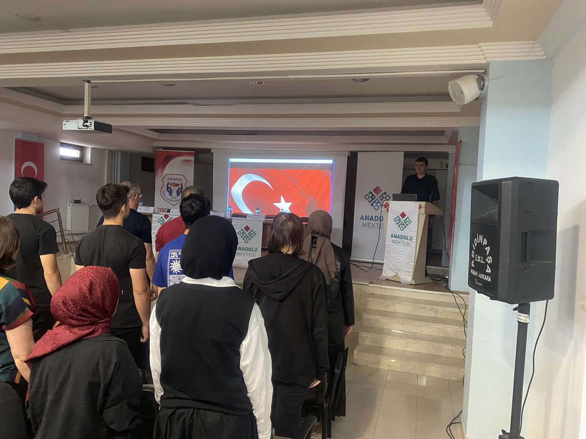 IspartaTEAL's tweet photo. Anadolu Mektebi Tarık Buğra Okul Paneli Şehit Tevfik Akkan Anadolu İmam Hatip Lisesinden gelen panelist öğrencilerin katılımıyla yapıldı. Panele katılan öğrenci ve öğretmenlere katılım sertifikaları dağıtıldı.
@ispartamem https://t.co/g66AYnyiet