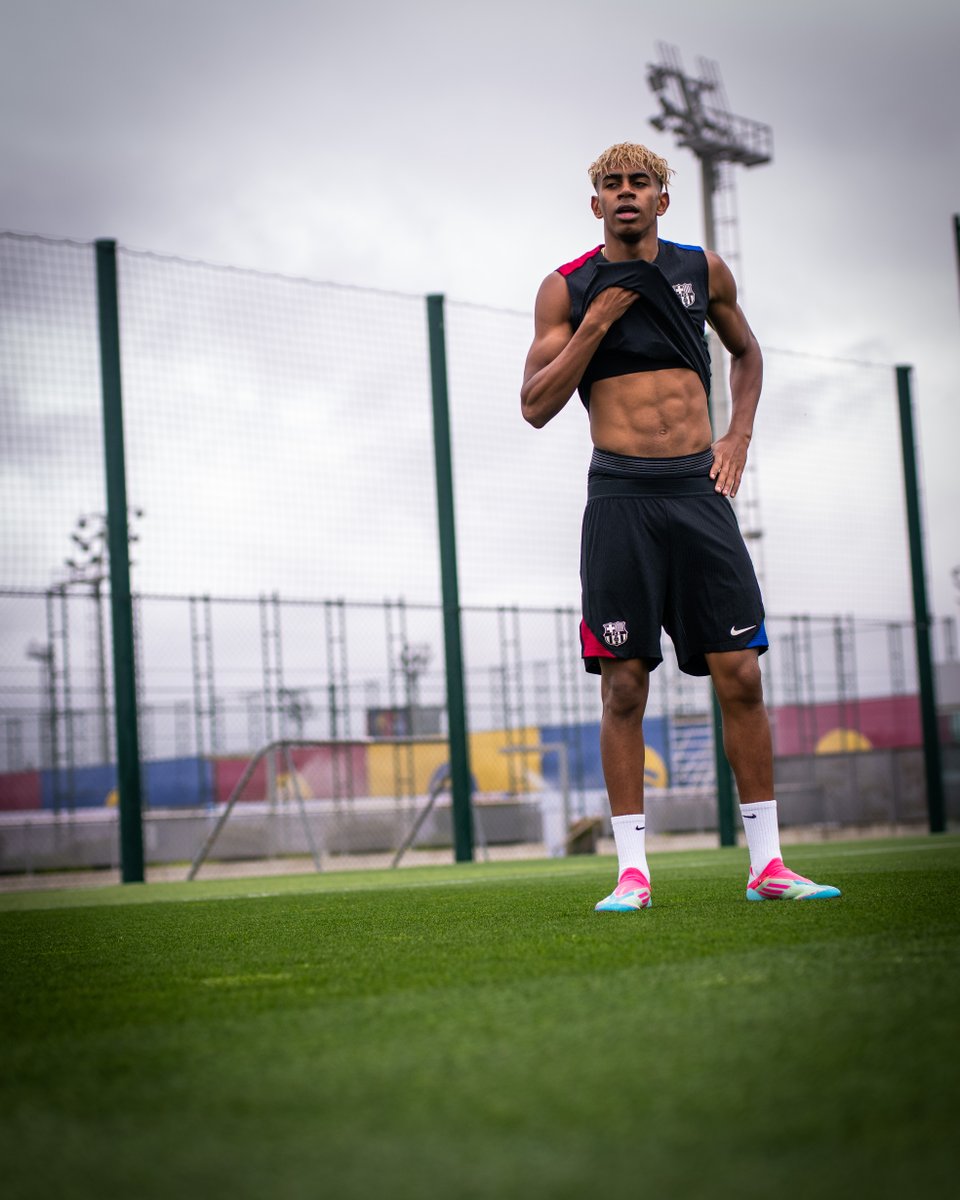 バルセロナ アマル LAMINE YAMAL 10番 半袖 シャツ バルセロナ アマル LAMINE YAMAL 10番 半袖 シャツ Lamine Yamal #10