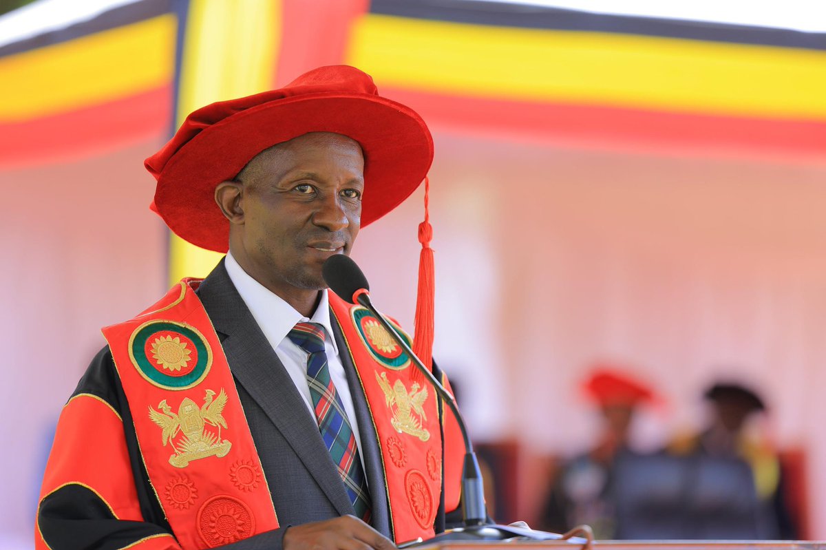Makerere University Business School (@officialmubs) on Twitter photo "Today, a total of 551 MUBS students are being awarded postgraduate diplomas, ordinary diplomas and certificates including 11 inmates at Luzira Prison". <a href="/ProfMuhwezi/">Moses Muhwezi</a> Principal MUBS addressing the congregation #mubs18thgrad.
<a href="/Makerere/">Makerere University</a>
<a href="/UgandaPrisons/">Uganda Prisons Service</a> "Today, a total of 551 MUBS students are being awarded postgraduate diplomas, ordinary diplomas and certificates including 11 inmates at Luzira Prison". <a href="/ProfMuhwezi/">Moses Muhwezi</a> Principal MUBS addressing the congregation #mubs18thgrad.
<a href="/Makerere/">Makerere University</a>
<a href="/UgandaPrisons/">Uganda Prisons Service</a>