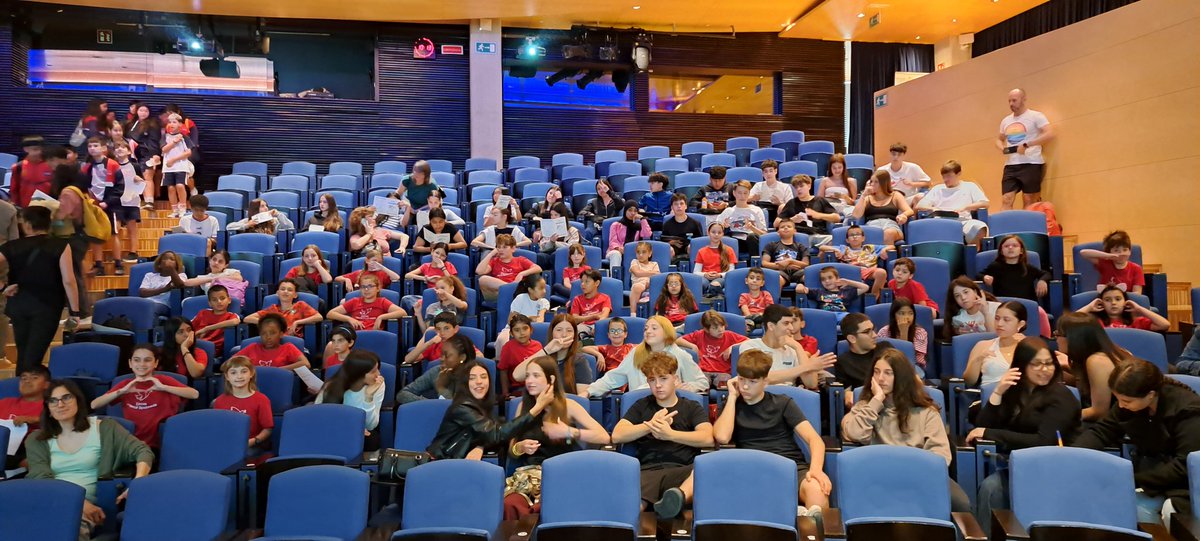 <a href="/EscMRodoredaBCN/">Escola Mercè Rodoreda - Barcelona</a> preparats pel VCongr. Escoles Sentinella #EscolesSentinella <a href="/CEISCAT/">CEIS</a> <a href="/consorciedubcn/">Consorci d'Educació</a> <a href="/educaciocat/">Educació</a>