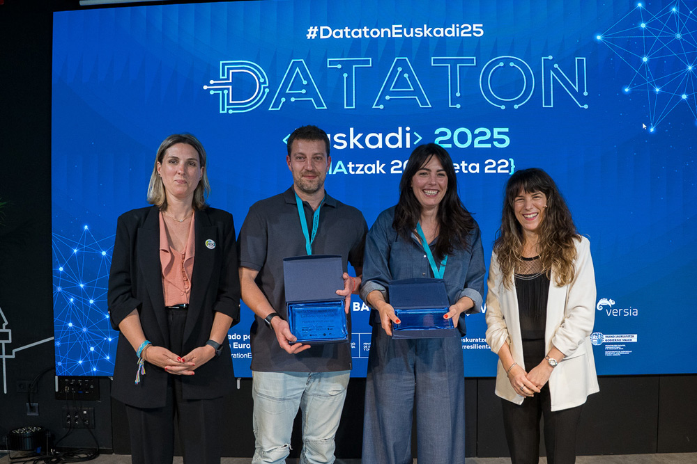 Estrategia.net (@estrategianet) on Twitter photo - <a href="/ormazabalglobal/">ormazabal.global</a> y #Henko ganan la tercera edición del #DatatonEuskadi con una solución basada en #IAGenerativa
tinyurl.com/4nrbz2hv - <a href="/ormazabalglobal/">ormazabal.global</a> y #Henko ganan la tercera edición del #DatatonEuskadi con una solución basada en #IAGenerativa
tinyurl.com/4nrbz2hv