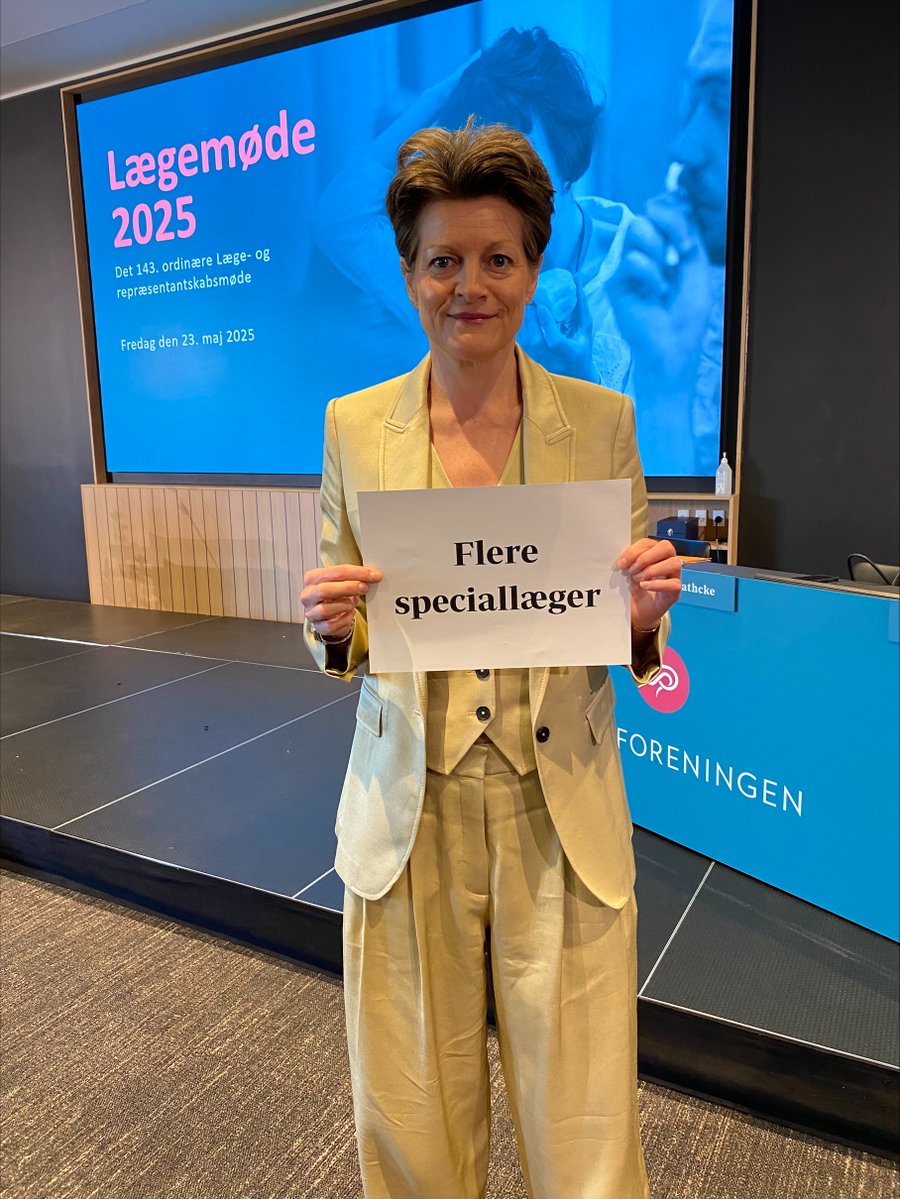 Lægeforeningen (@laegeforeningen) on Twitter photo .<a href="/Camilla_Rathcke/">Camilla Rathcke</a> fra #Lægemøde: Der mangler 2000 speciallæger i Danmark. Det svarer til næsten hele lægestaben på OUH. Giv <a href="/regionerne/">Danske Regioner</a> midlerne til at uddanne flere speciallæger – det betaler sig for patienterne og for samfundet #sundpol #dkpol .<a href="/Camilla_Rathcke/">Camilla Rathcke</a> fra #Lægemøde: Der mangler 2000 speciallæger i Danmark. Det svarer til næsten hele lægestaben på OUH. Giv <a href="/regionerne/">Danske Regioner</a> midlerne til at uddanne flere speciallæger – det betaler sig for patienterne og for samfundet #sundpol #dkpol